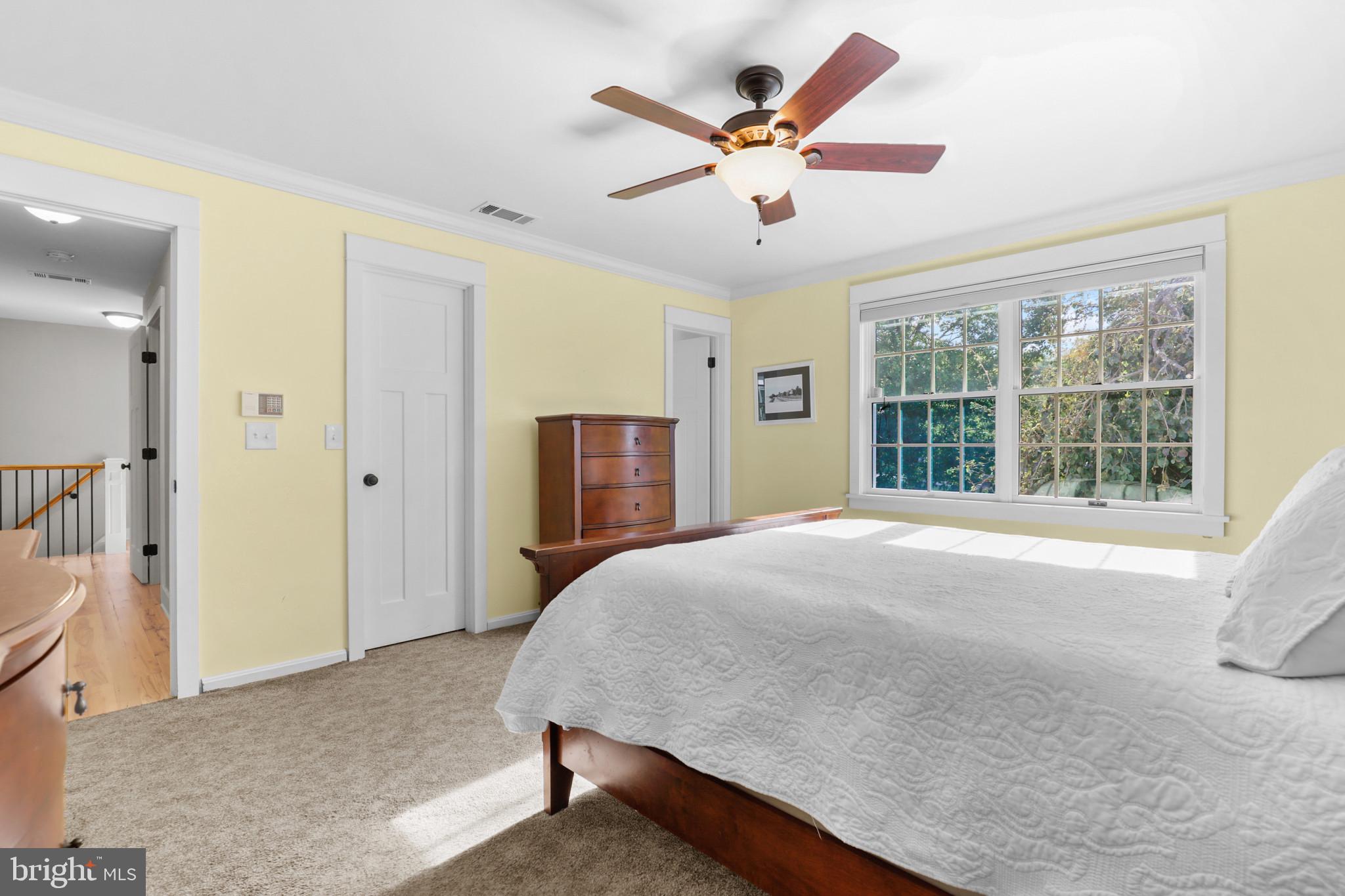 WOODRIDGE MANOR - Residential