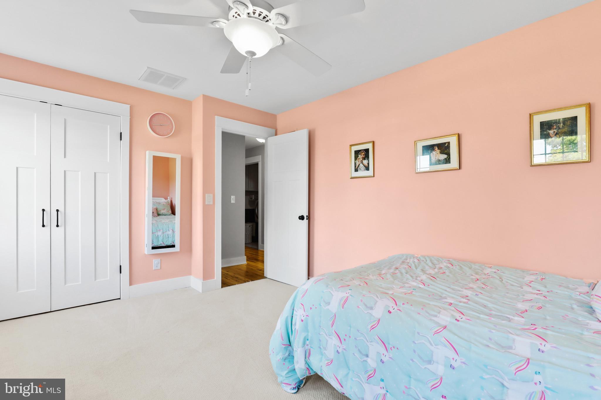 WOODRIDGE MANOR - Residential