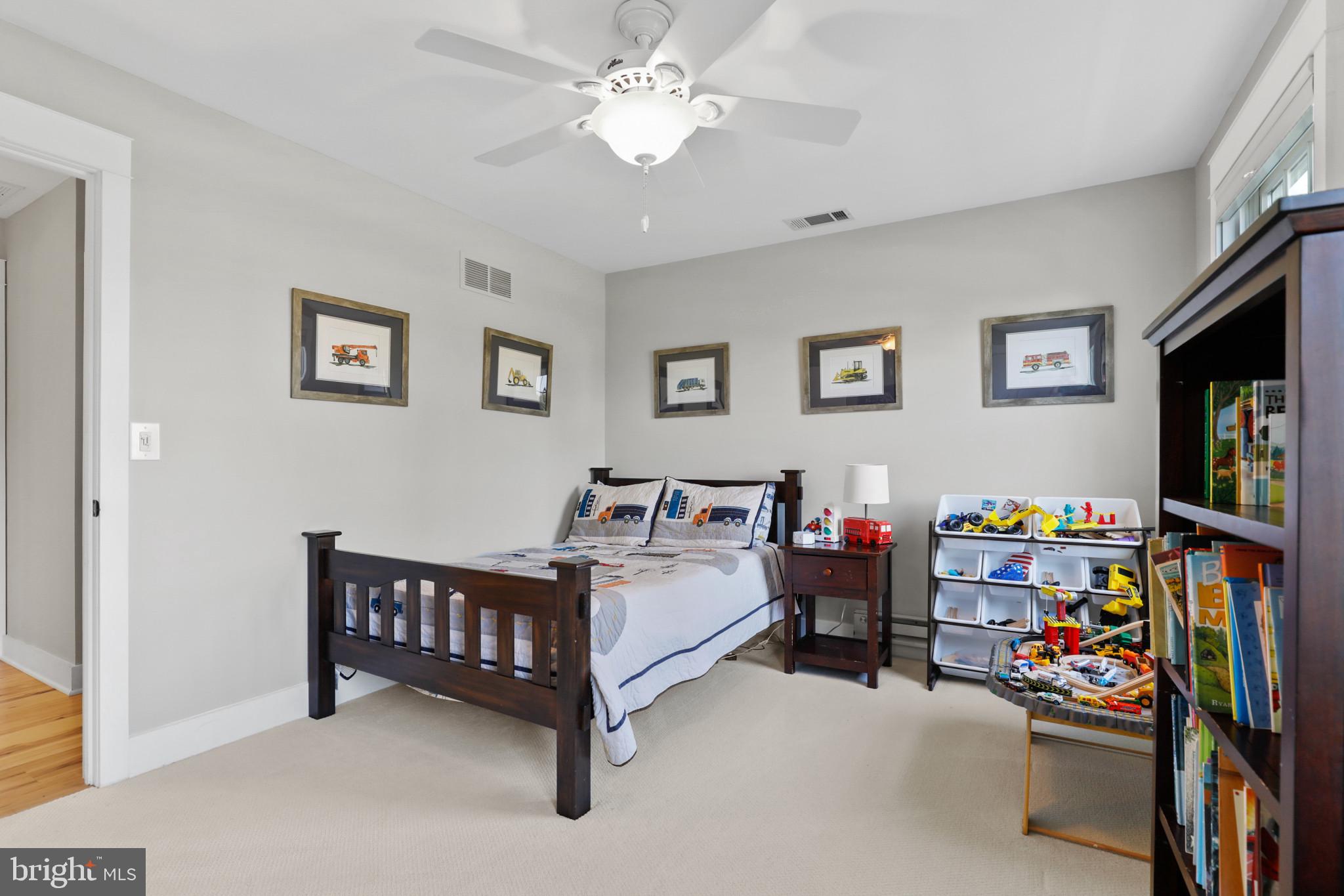 WOODRIDGE MANOR - Residential