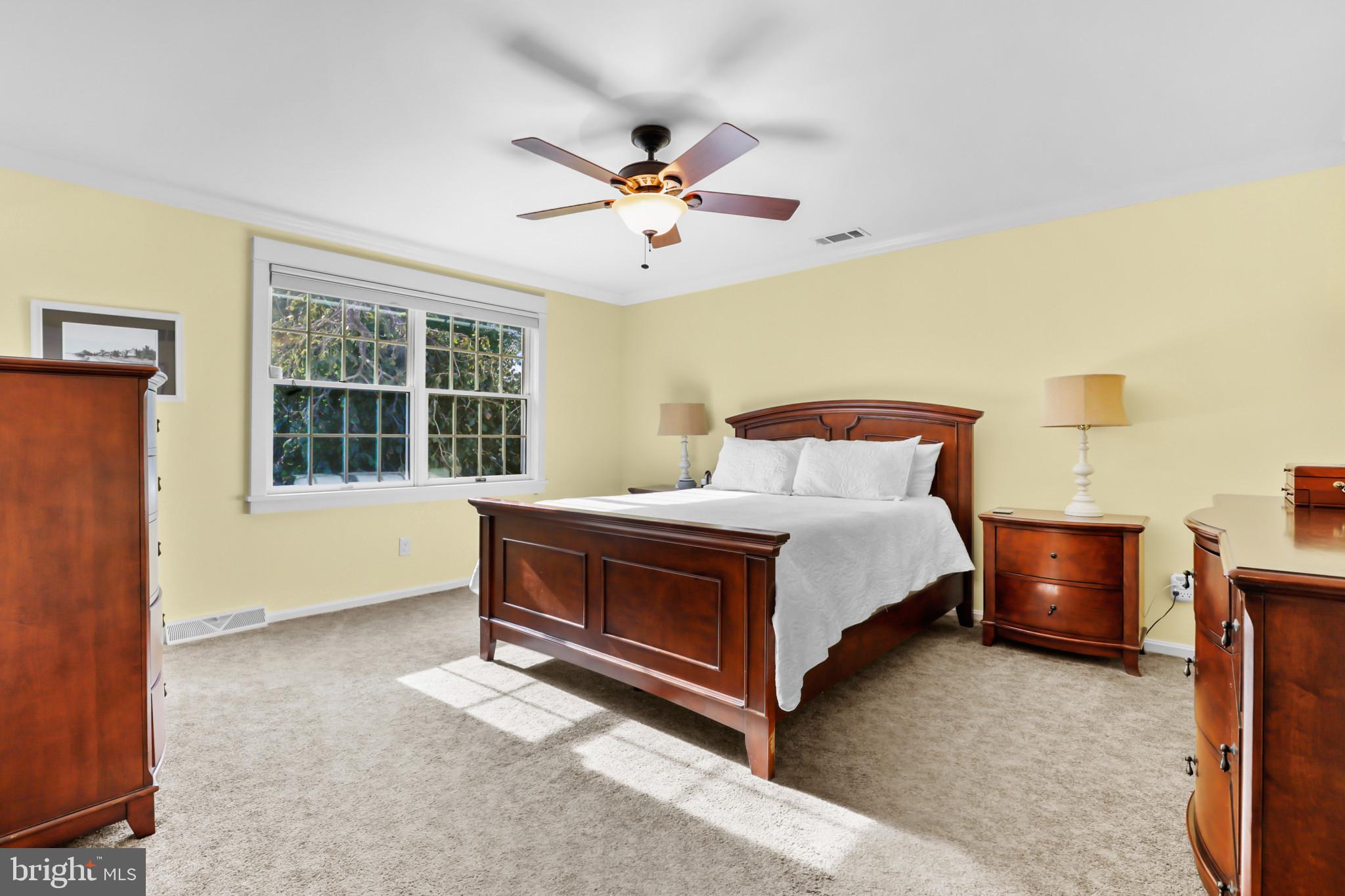 WOODRIDGE MANOR - Residential