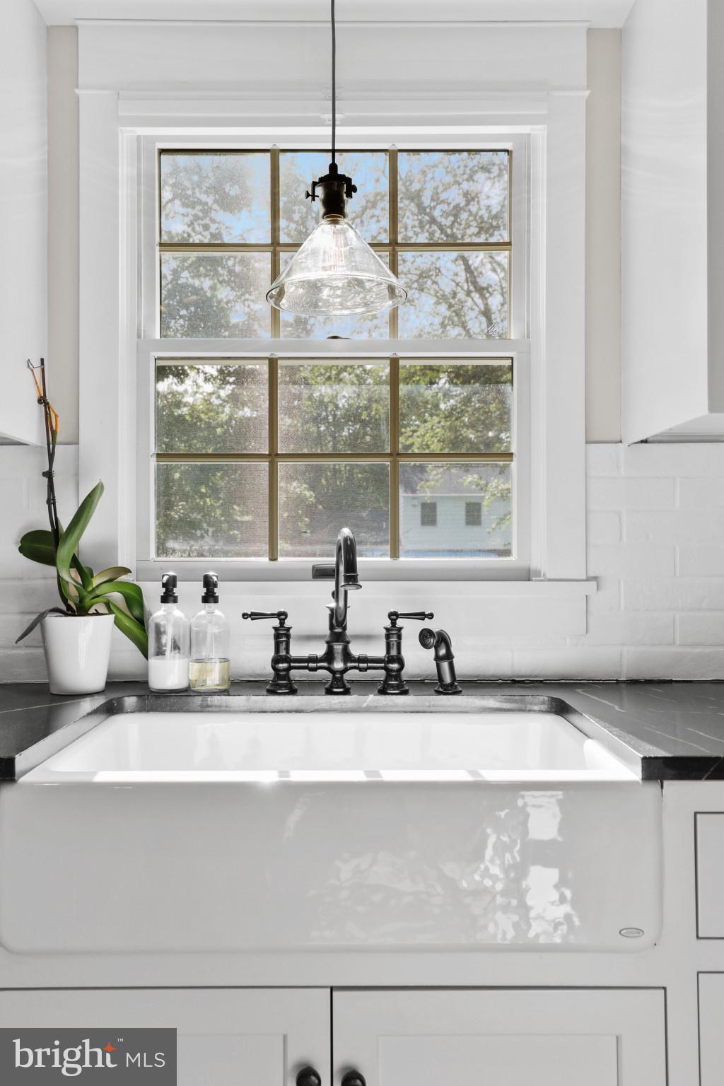 WOODRIDGE MANOR - Residential