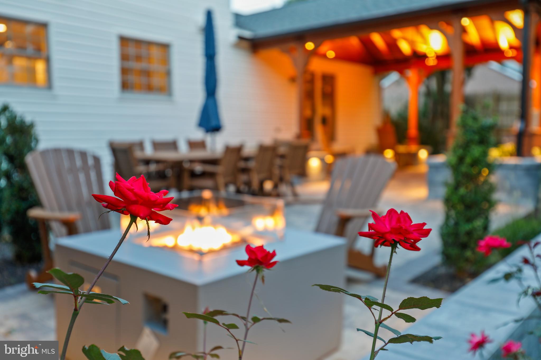 WOODRIDGE MANOR - Residential