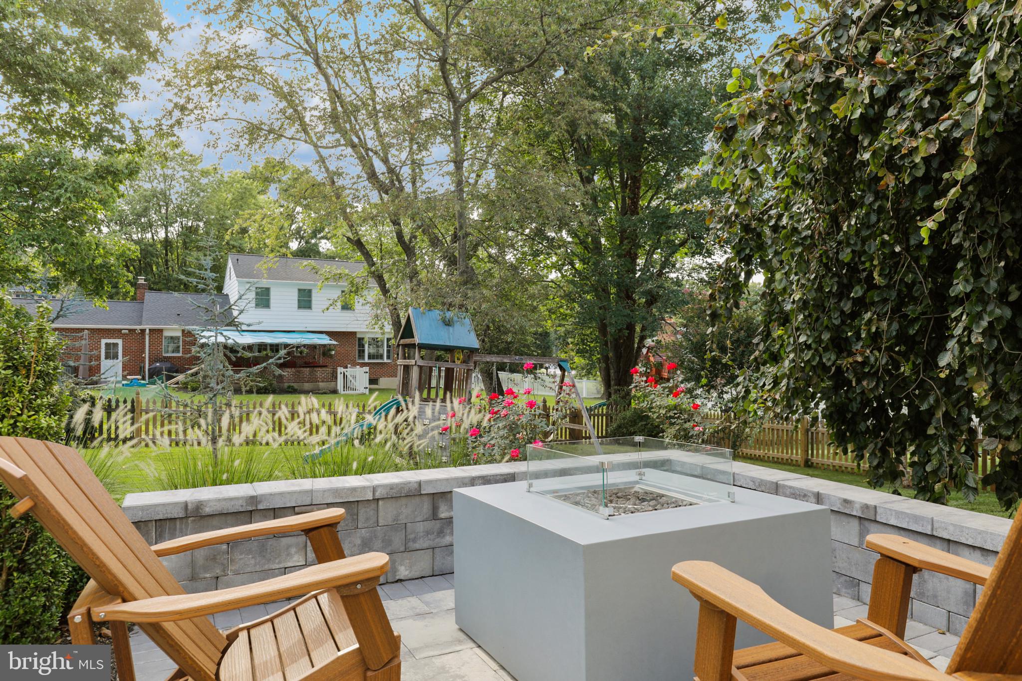 WOODRIDGE MANOR - Residential