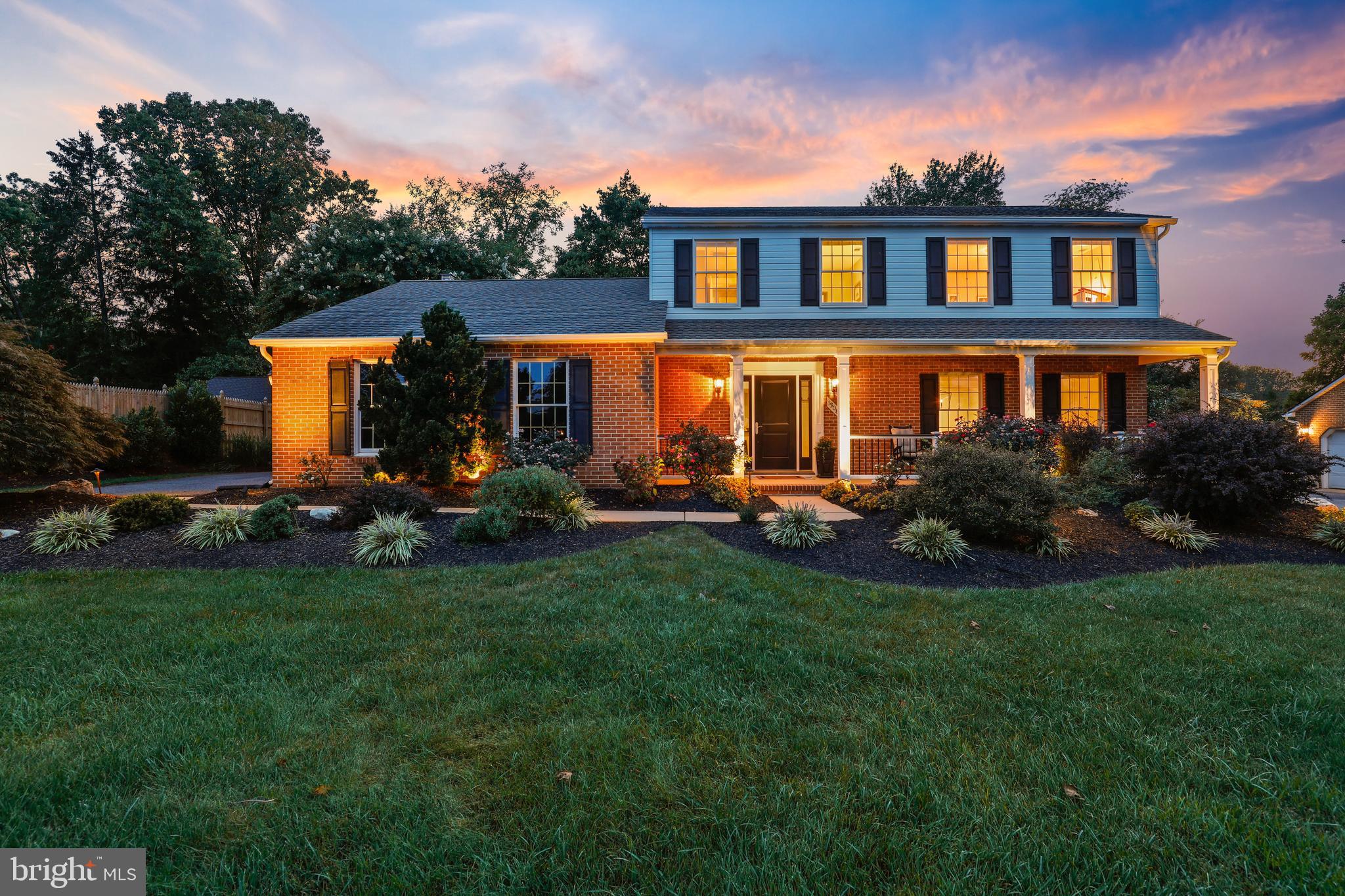 WOODRIDGE MANOR - Residential