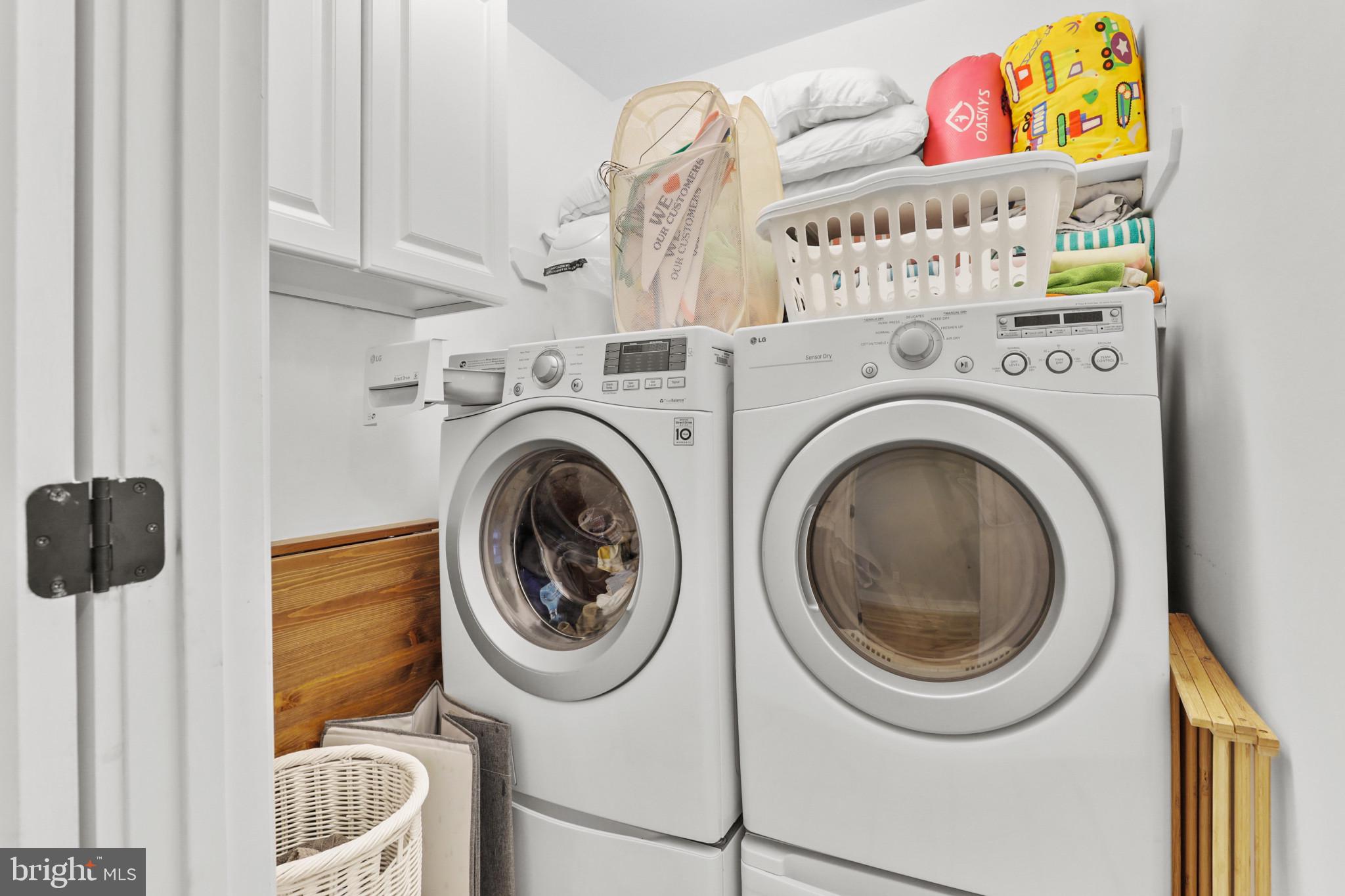 WOODRIDGE MANOR - Residential