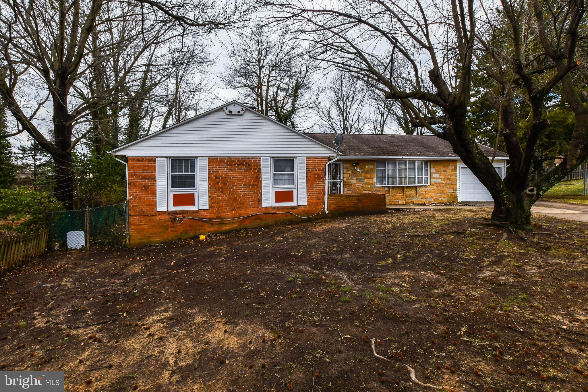 10903 EXETER COURT