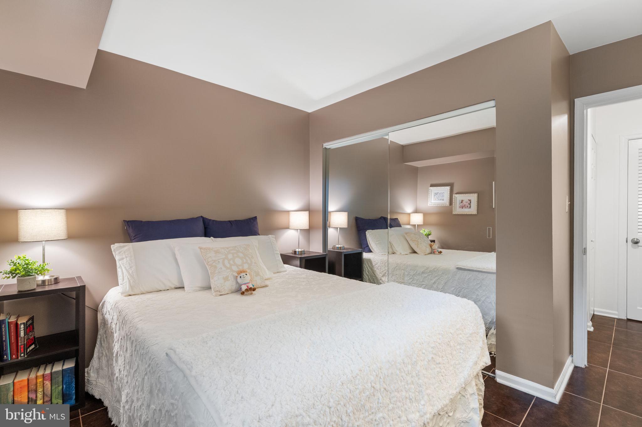 BURKE COVE - Residential
