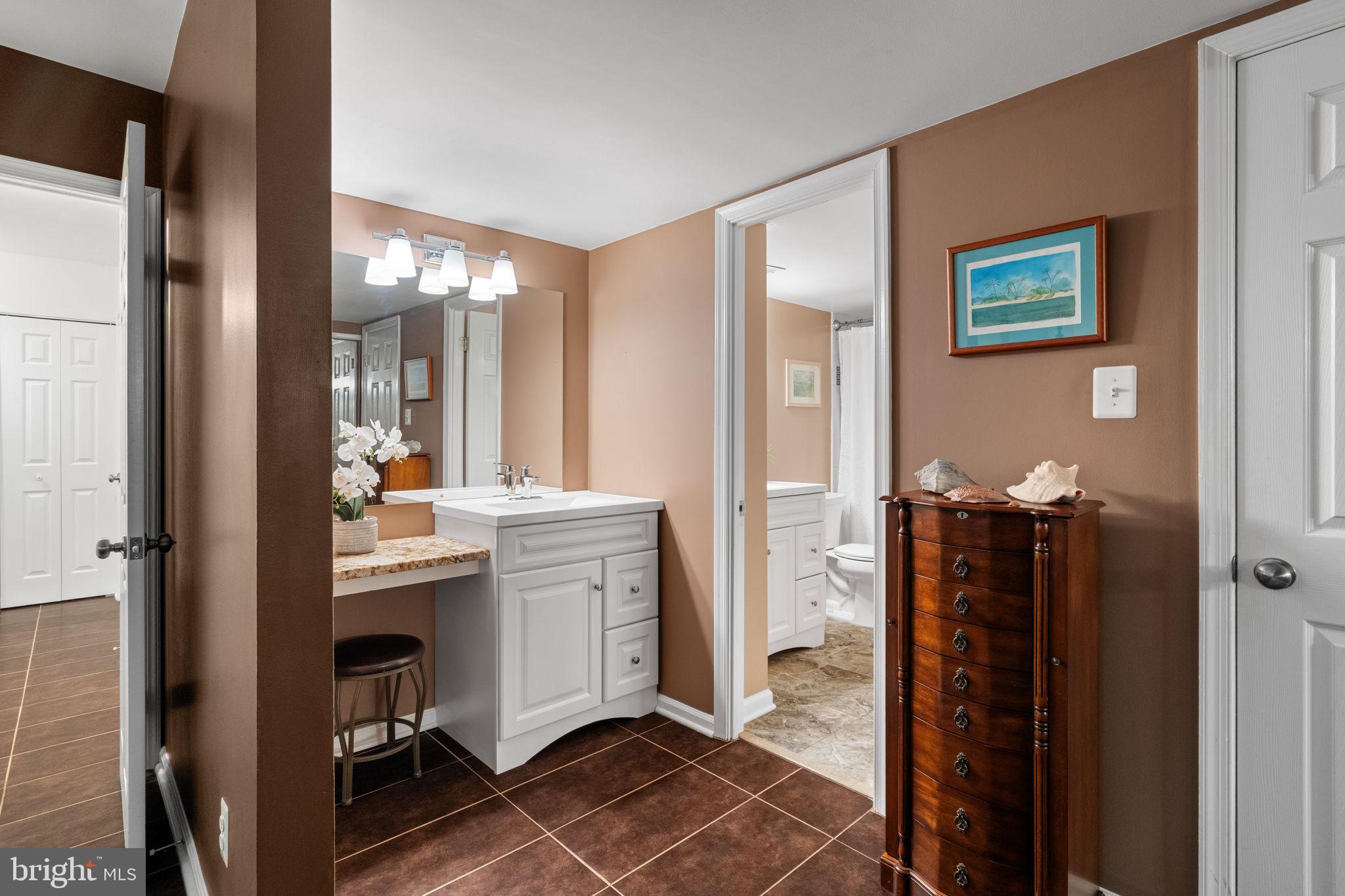 BURKE COVE - Residential