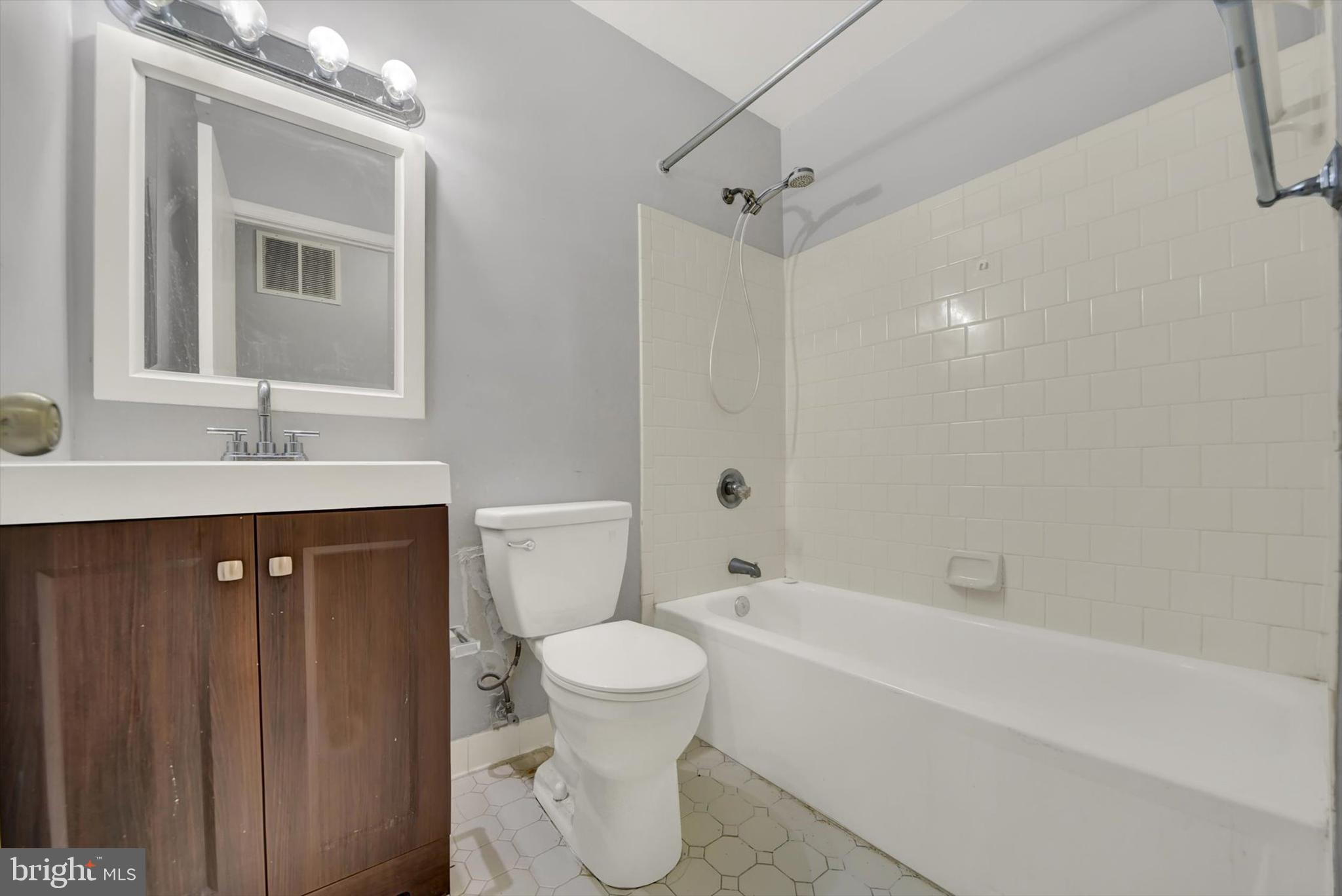 LAKES AT STANSBURY SHORE - Residential