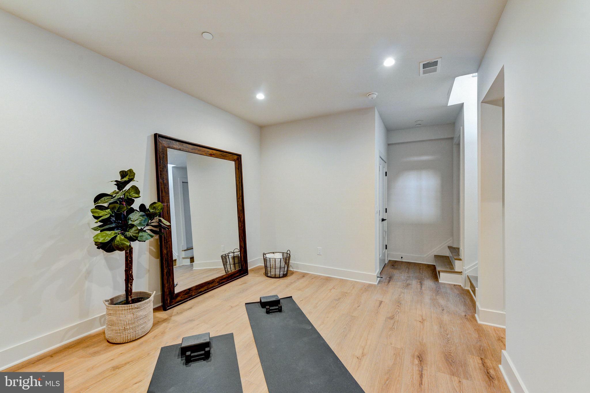 MANAYUNK - Residential