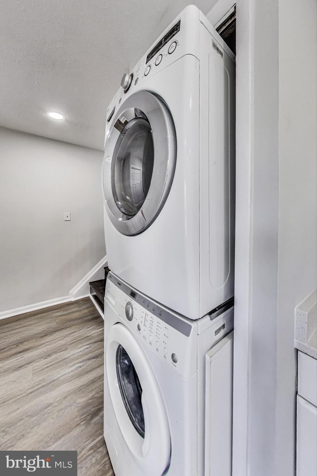 SUMMERHILL - Residential Lease