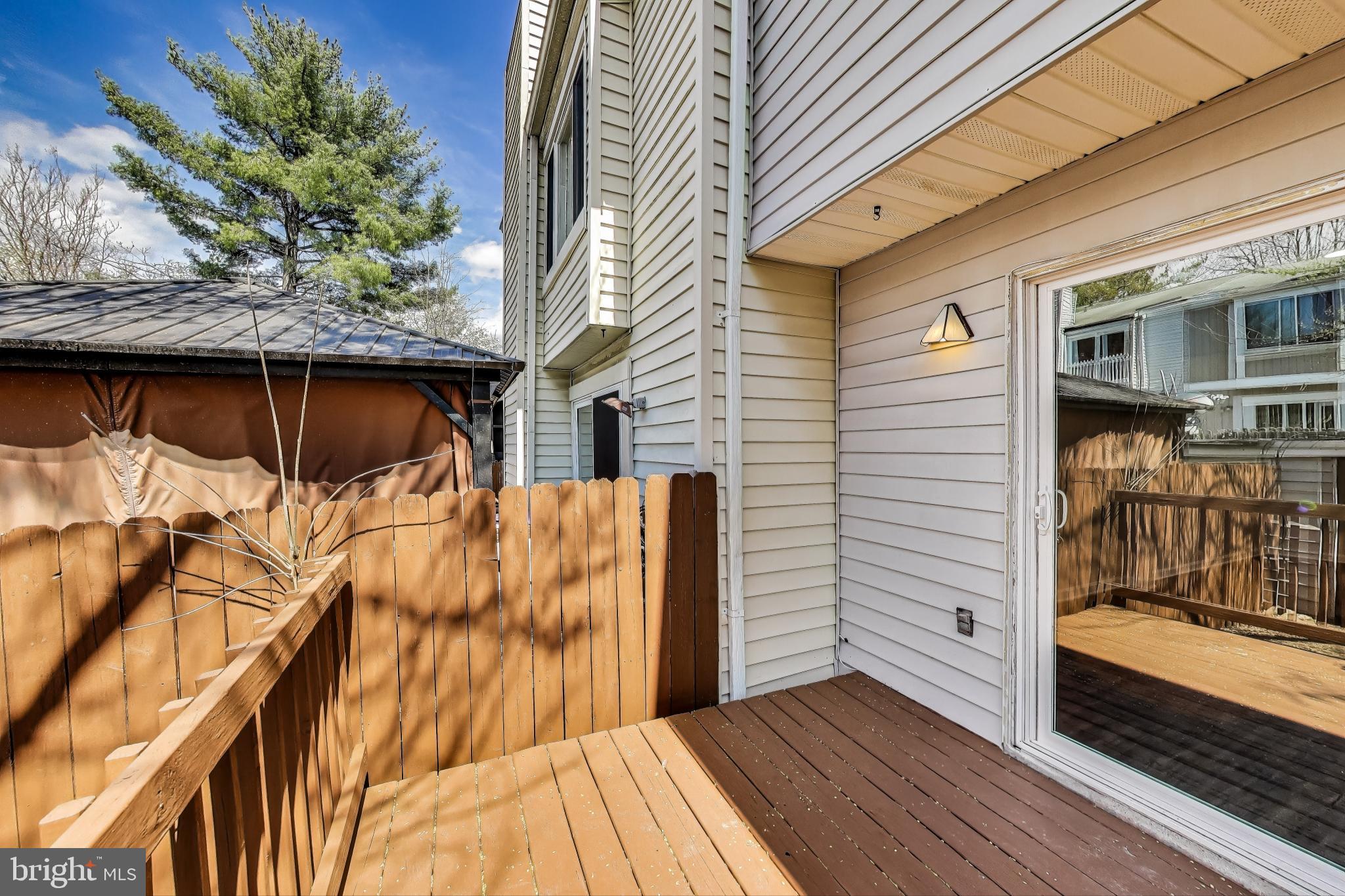 SUMMERHILL - Residential Lease