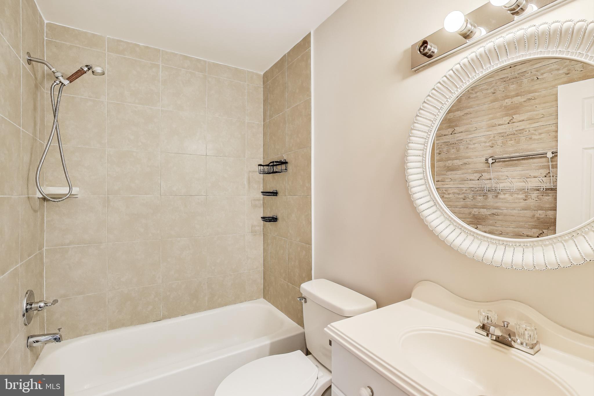 SUMMERHILL - Residential Lease