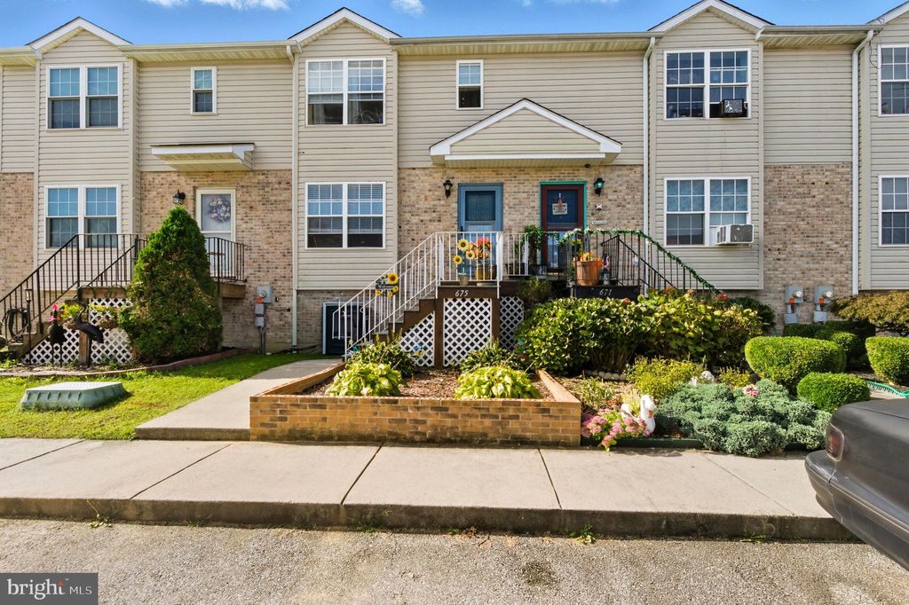 Photo of 675 Widener Lane, SMYRNA, DE 19977 (MLS # DEKT2041432)
