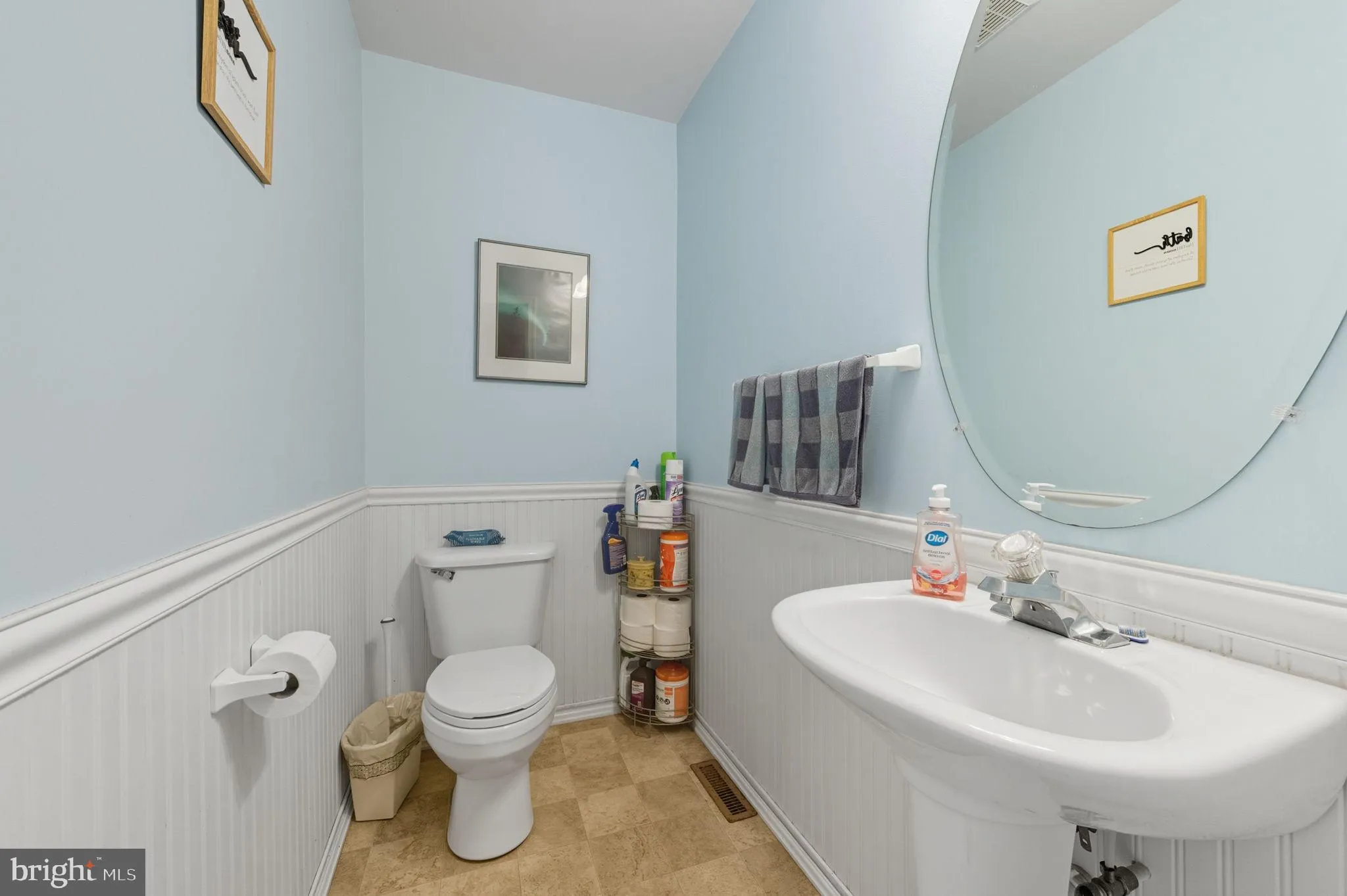 Smyrna, Delaware 19977, United States, 4 Bedrooms Bedrooms, ,3 BathroomsBathrooms,Residential,Active,221182