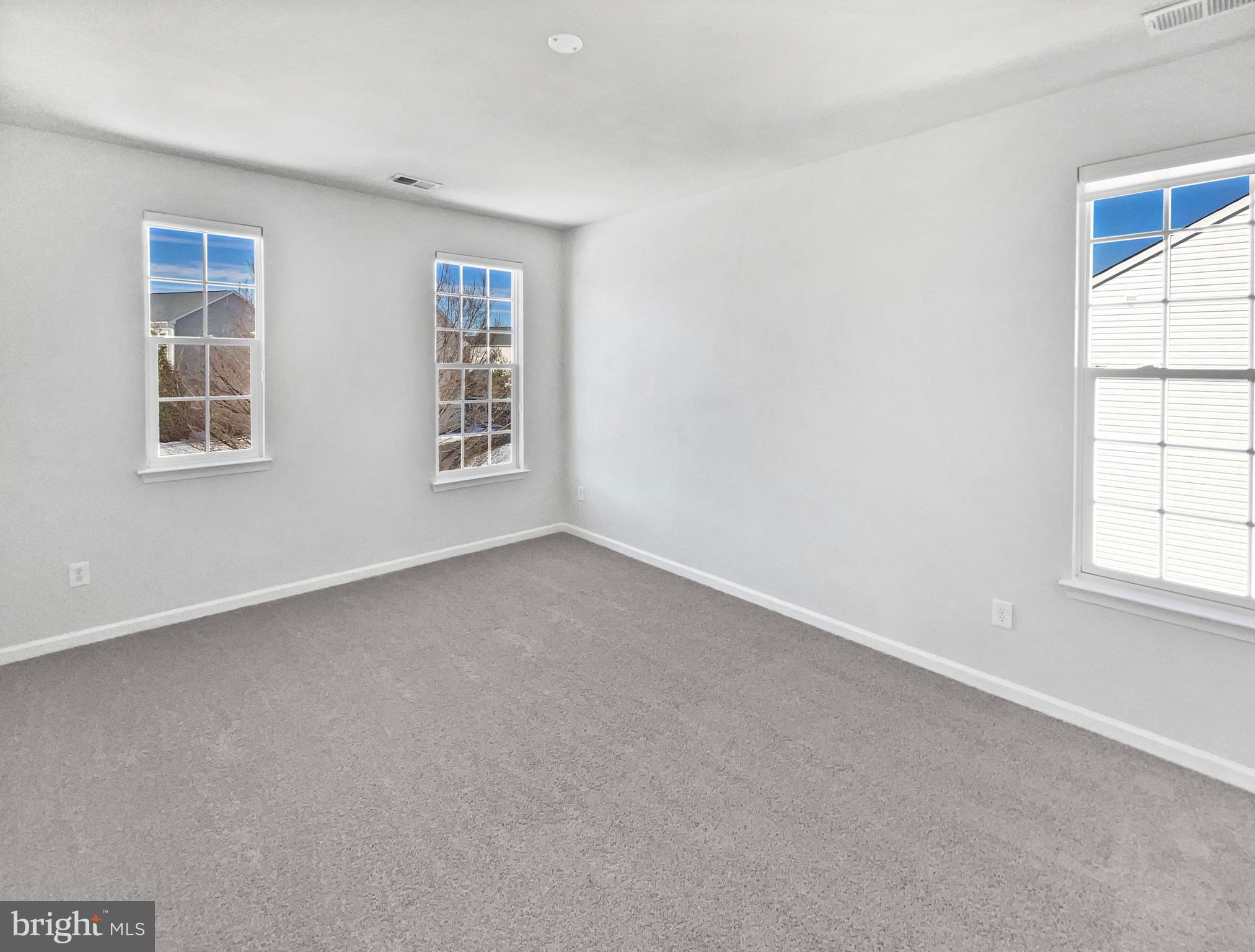 WOODLAND GROVE - Residential