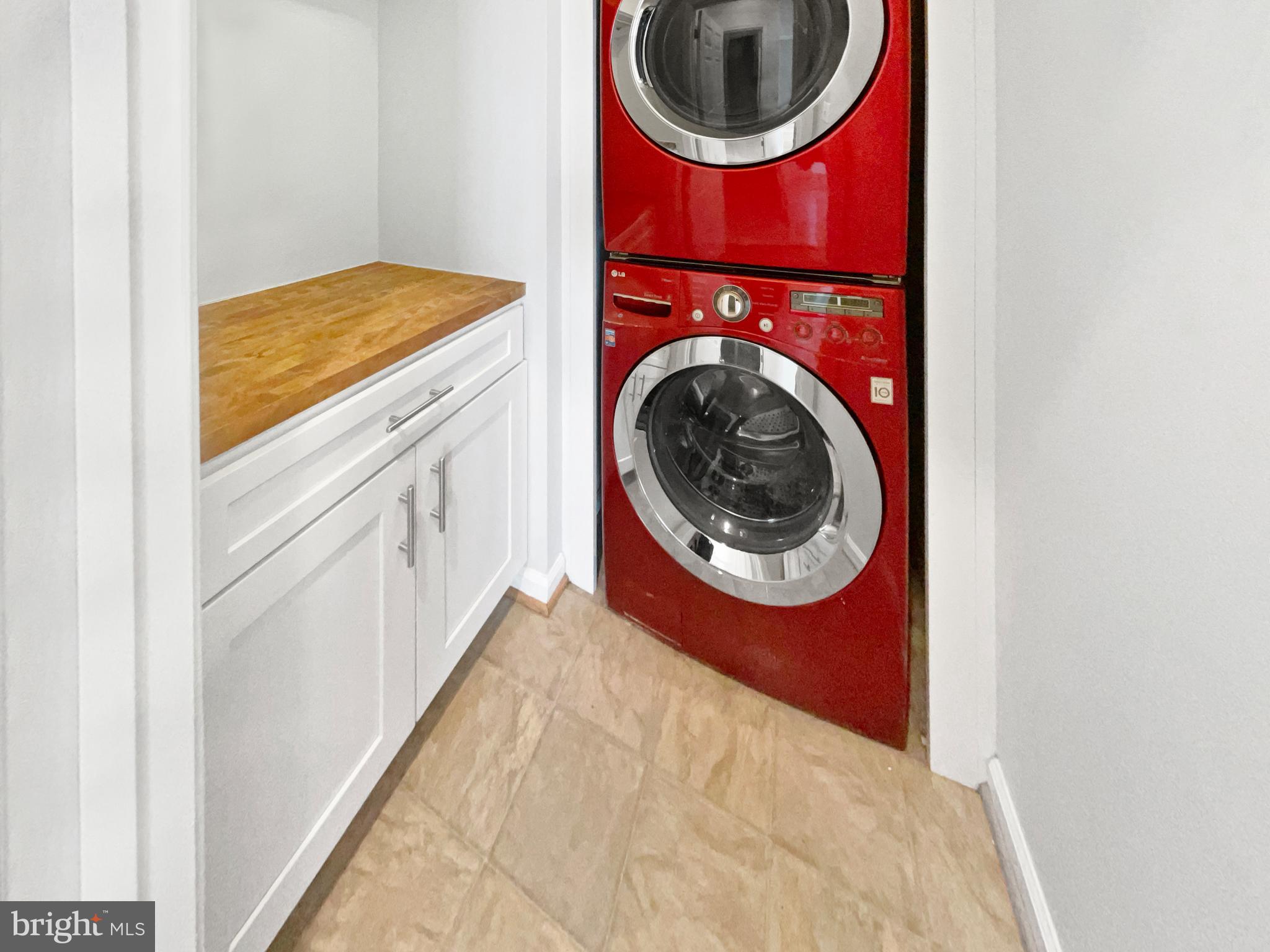 WOODLAND GROVE - Residential