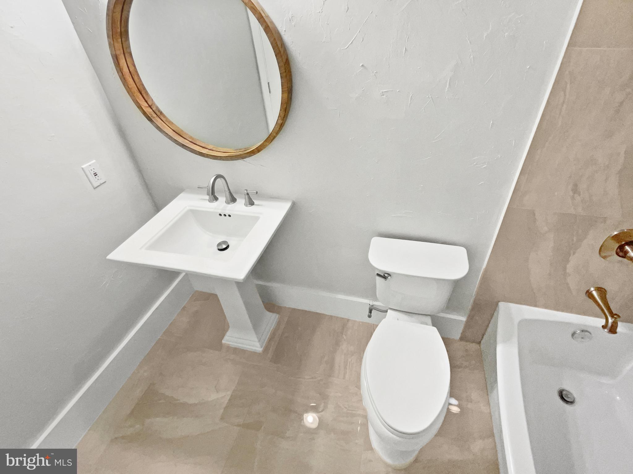 WOODLAND GROVE - Residential