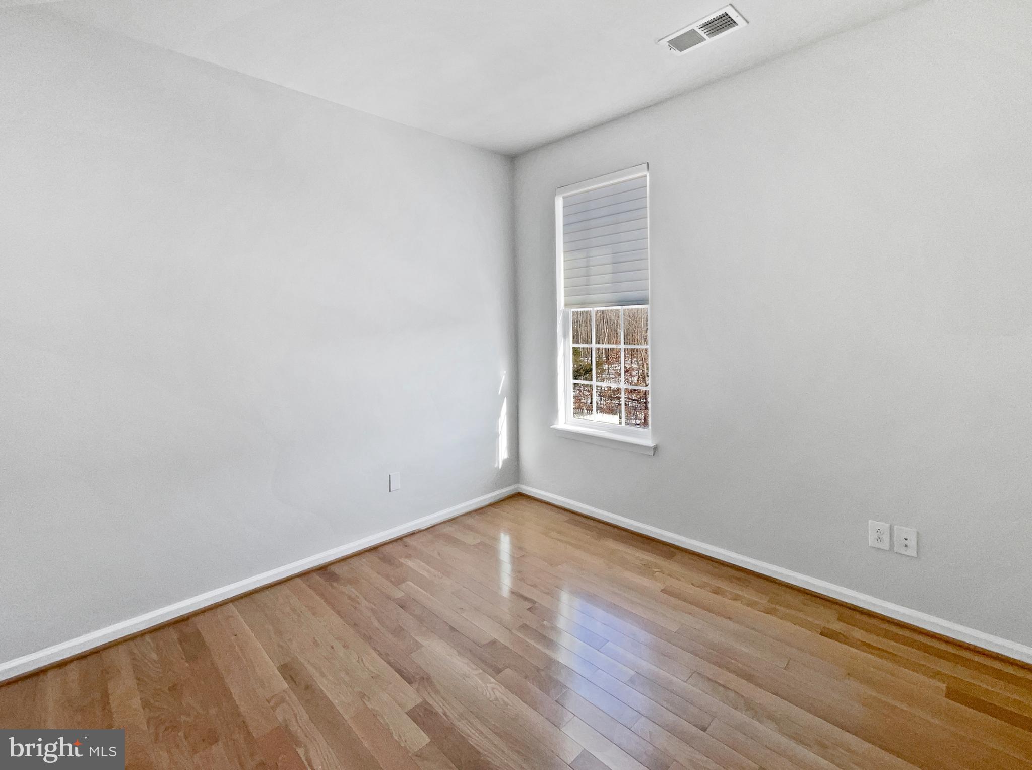 WOODLAND GROVE - Residential