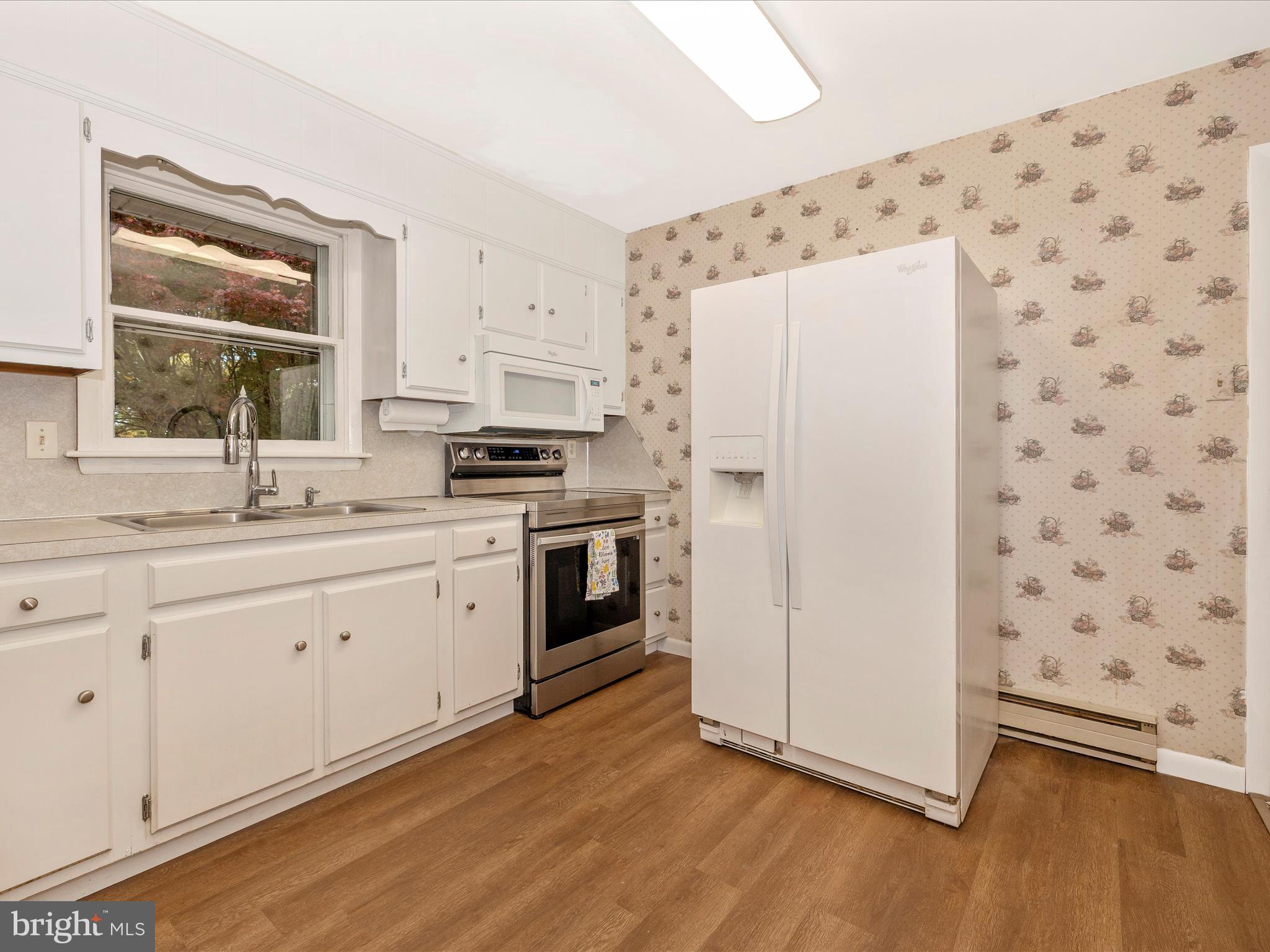 MAPLE RIDGE - Residential