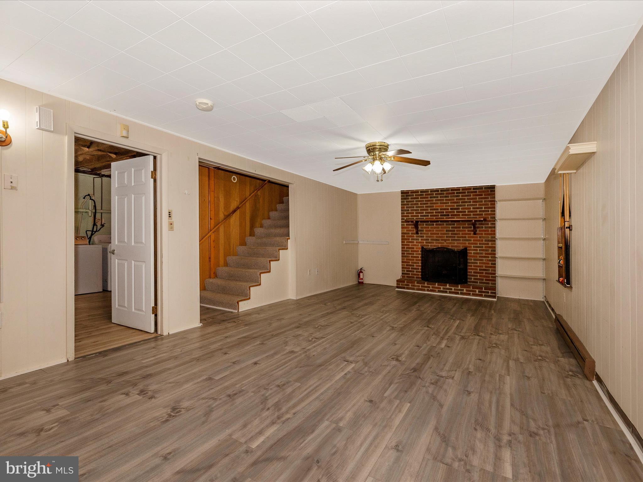 MAPLE RIDGE - Residential