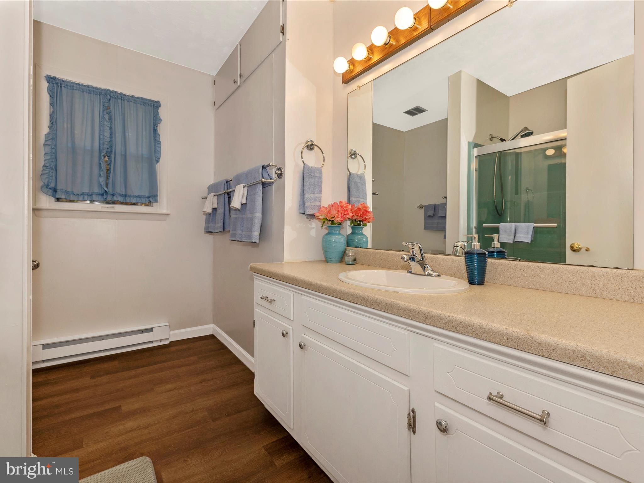 MAPLE RIDGE - Residential