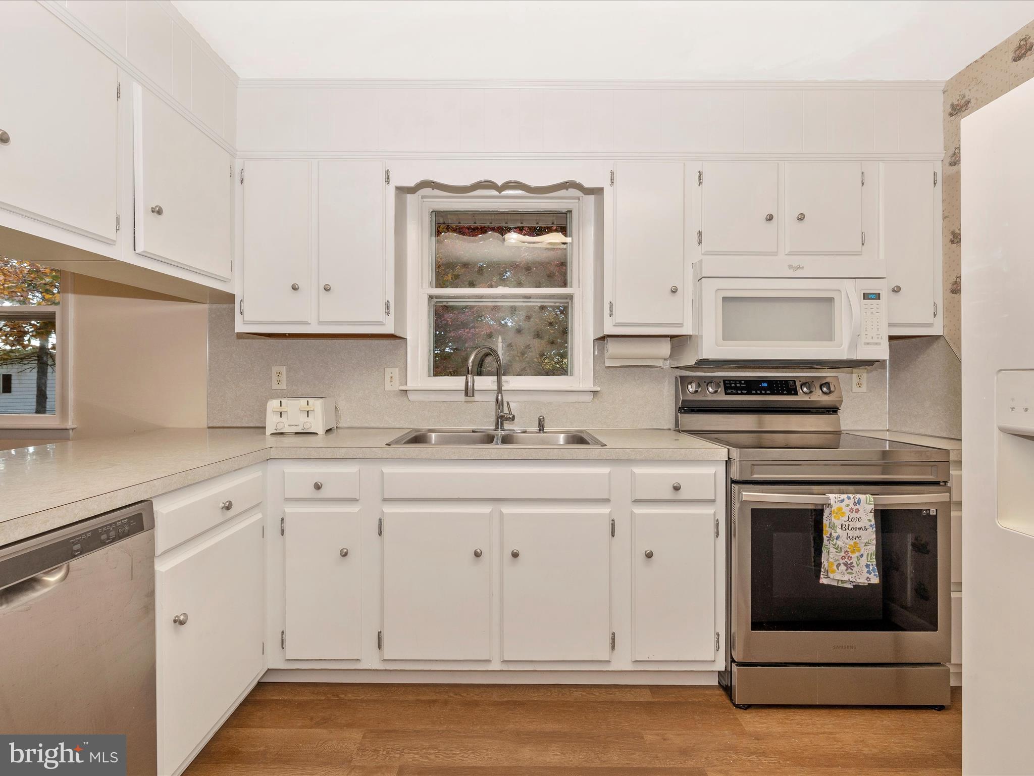 MAPLE RIDGE - Residential