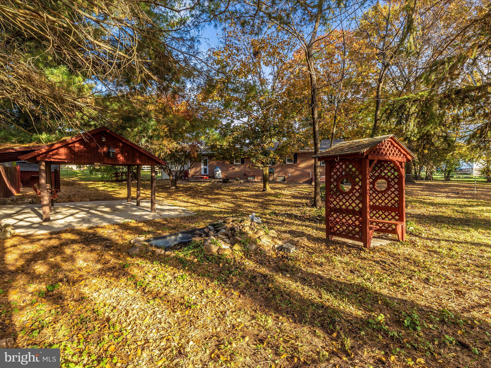 MAPLE RIDGE - Residential