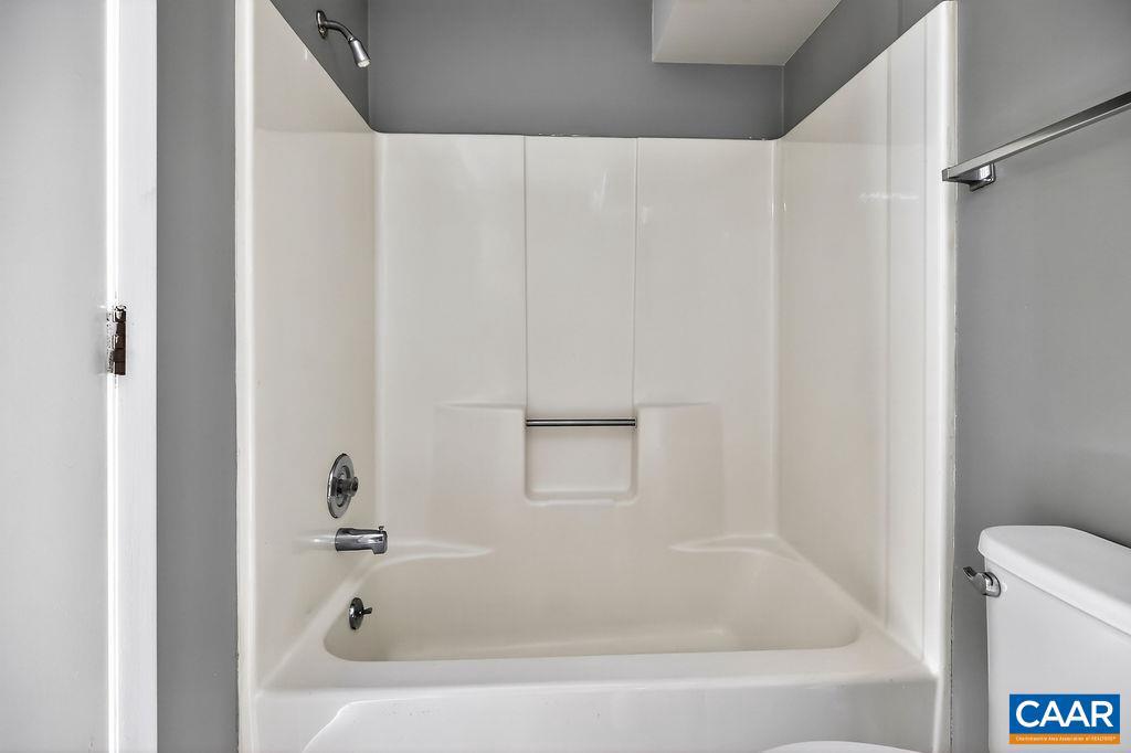 VILLAGE PLACE - Residential