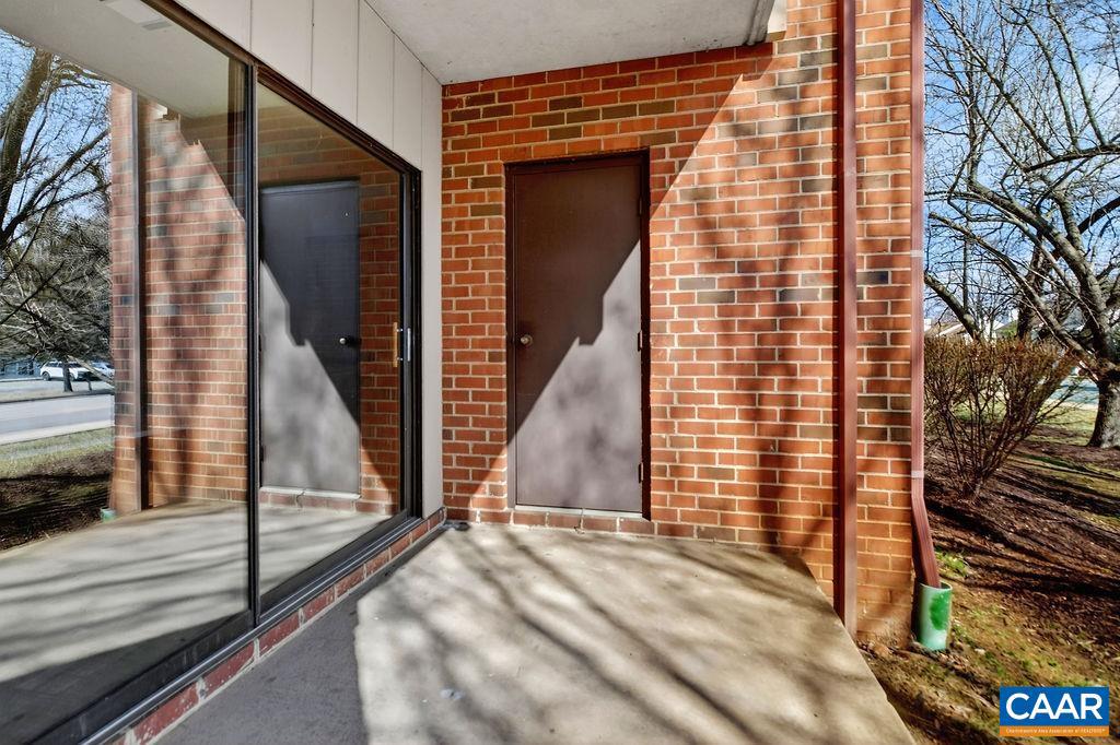 VILLAGE PLACE - Residential