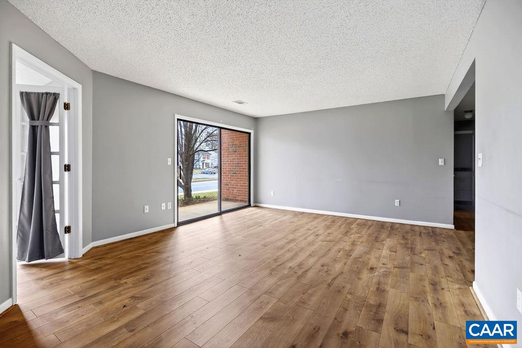 VILLAGE PLACE - Residential