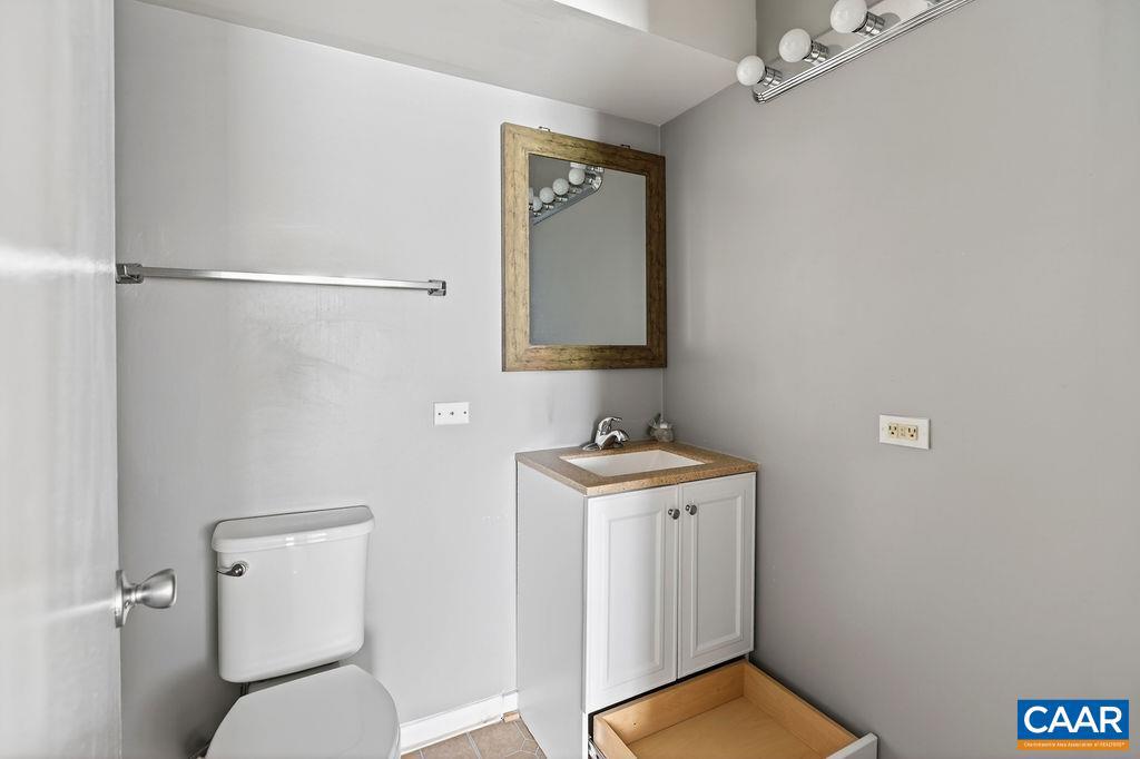 VILLAGE PLACE - Residential