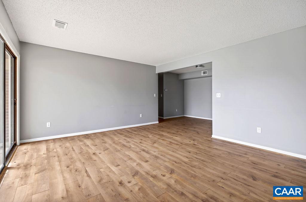 VILLAGE PLACE - Residential