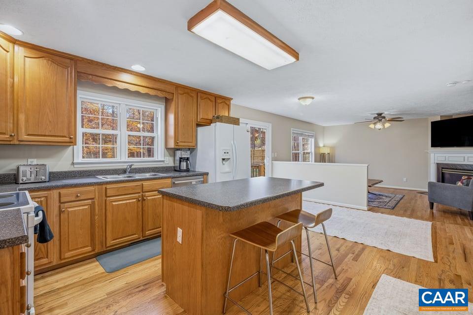 LAKE MONTICELLO - Residential