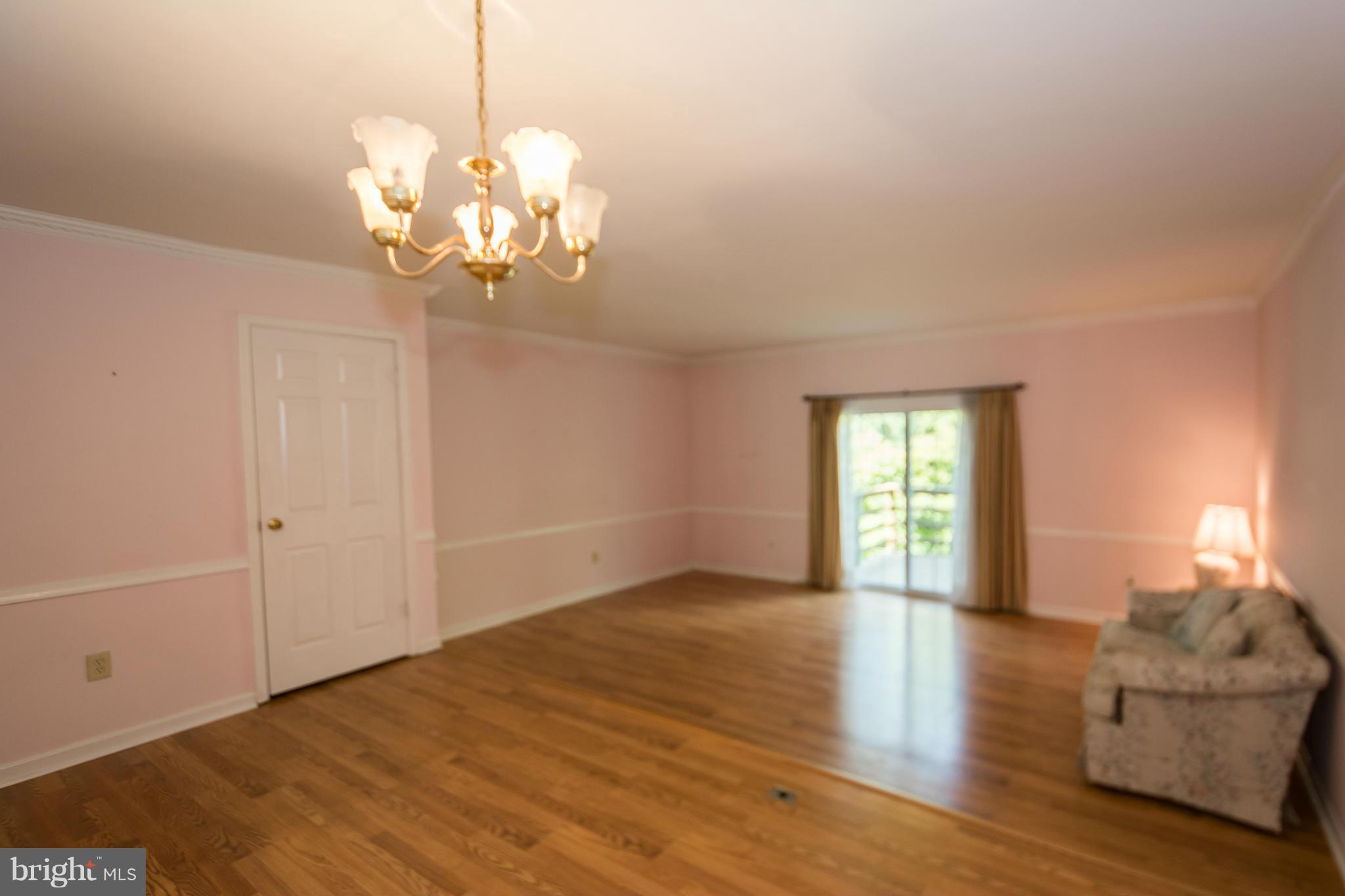 HUNTERS RUN - Residential