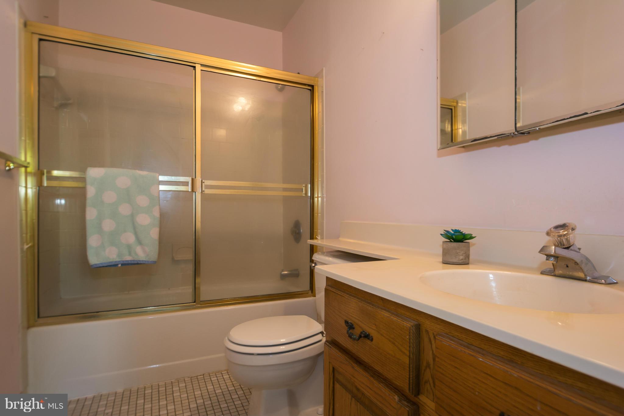 HUNTERS RUN - Residential