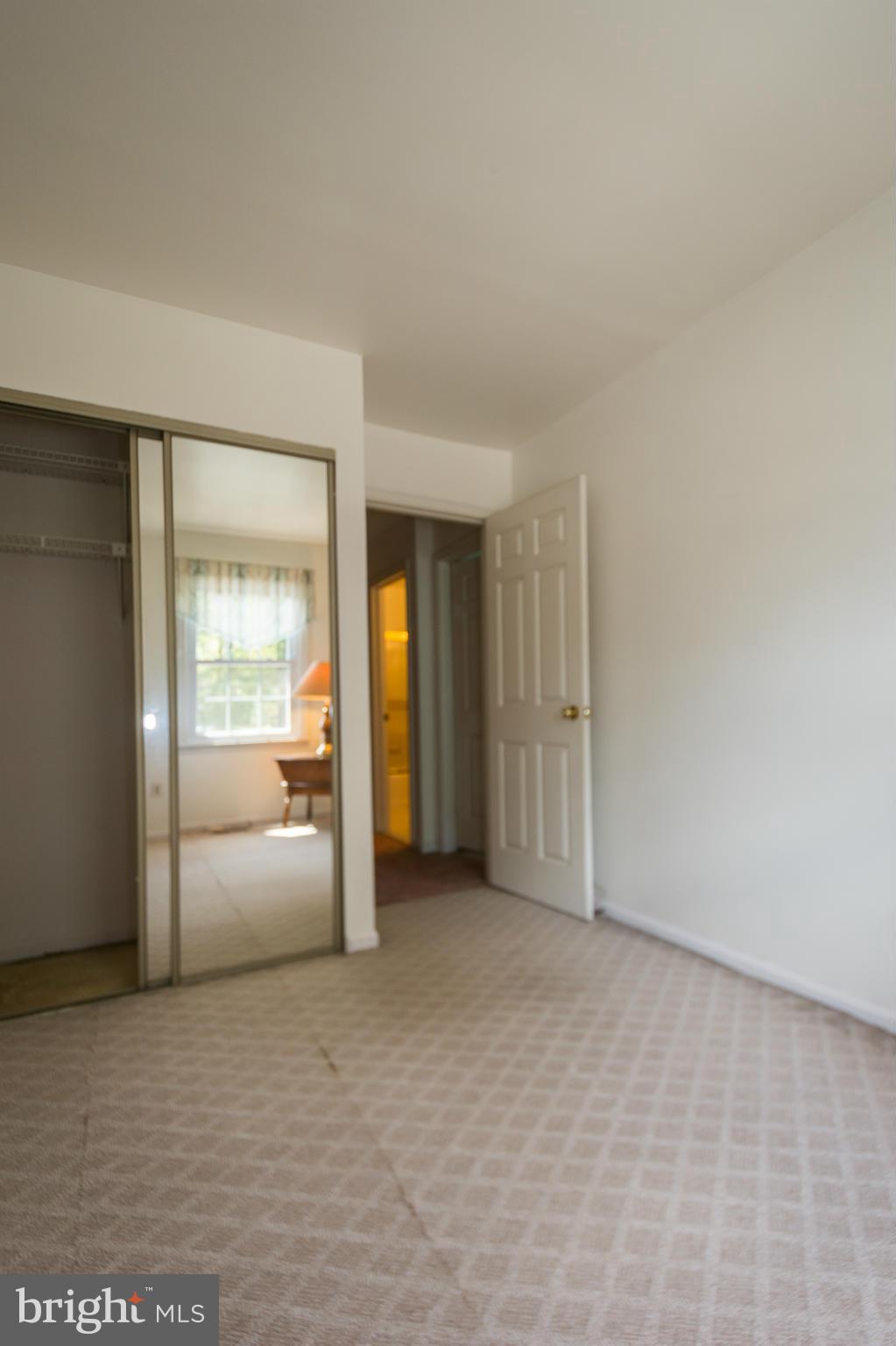 HUNTERS RUN - Residential