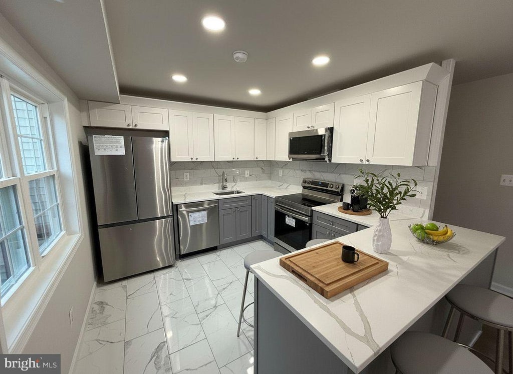 Photo of 5305 Anchor Court, FAIRFAX, VA 22032 (MLS # VAFX2342276)