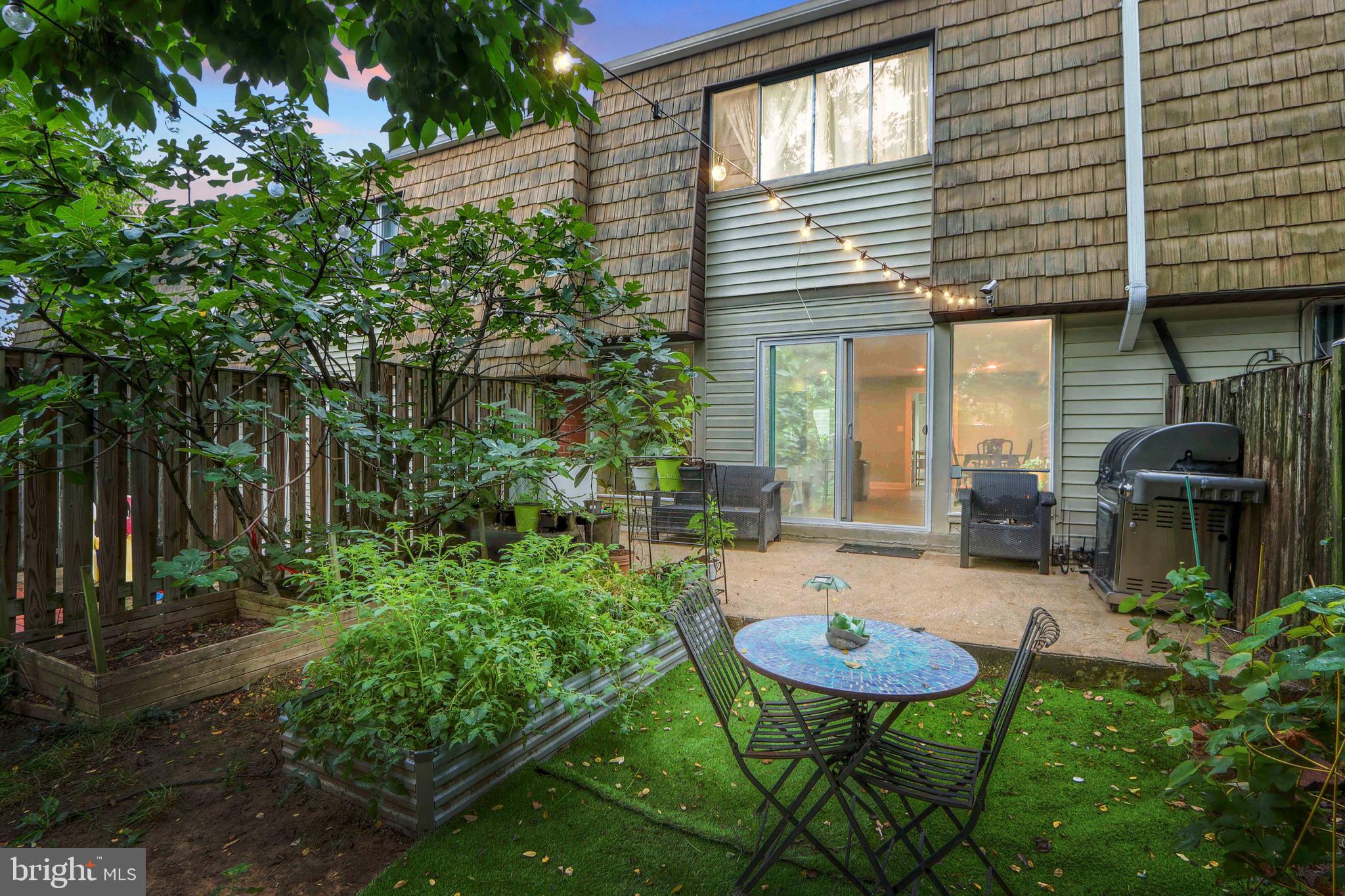 PARK VILLAGE - Residential