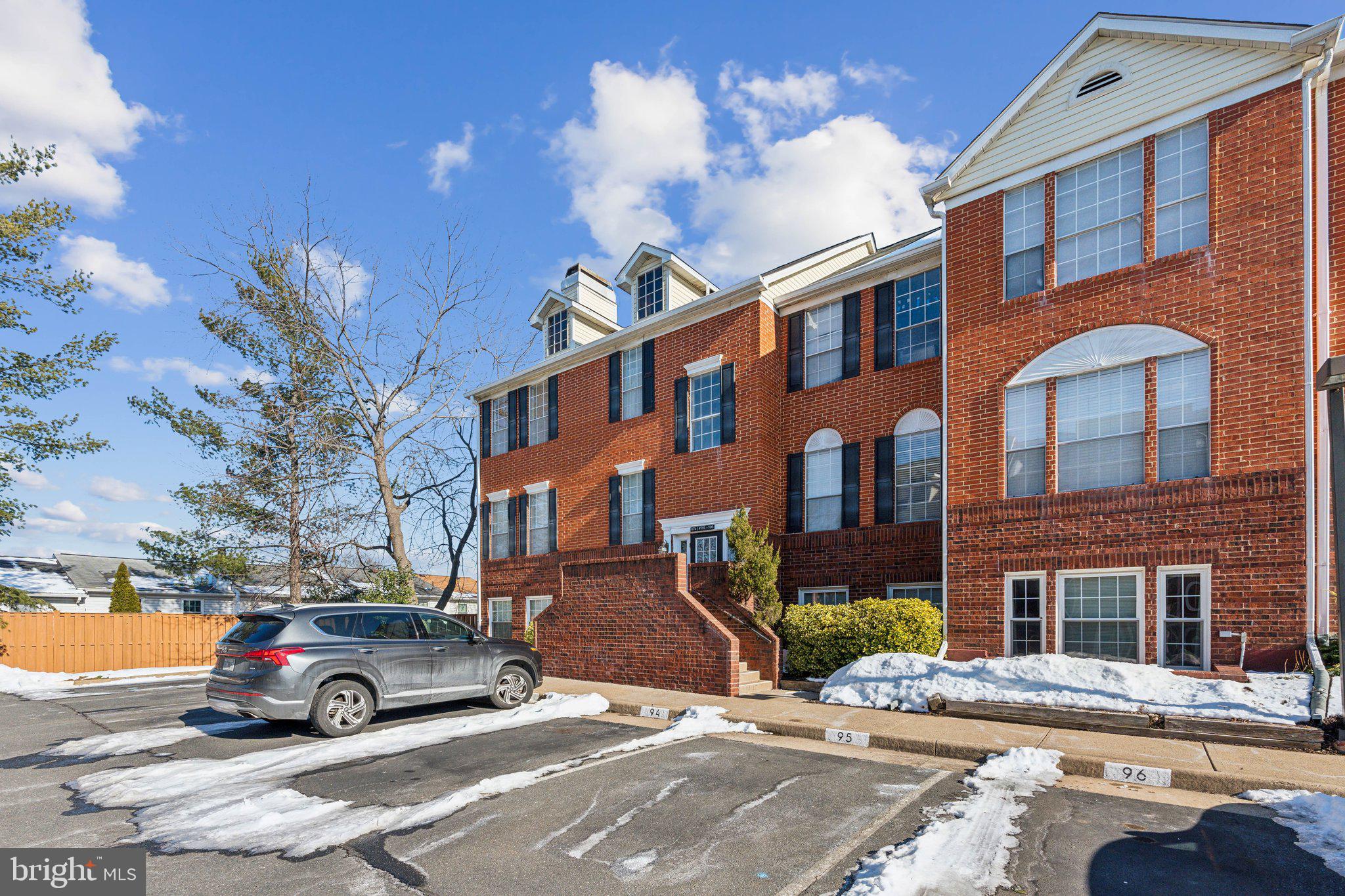 BROOKMEADE - Residential