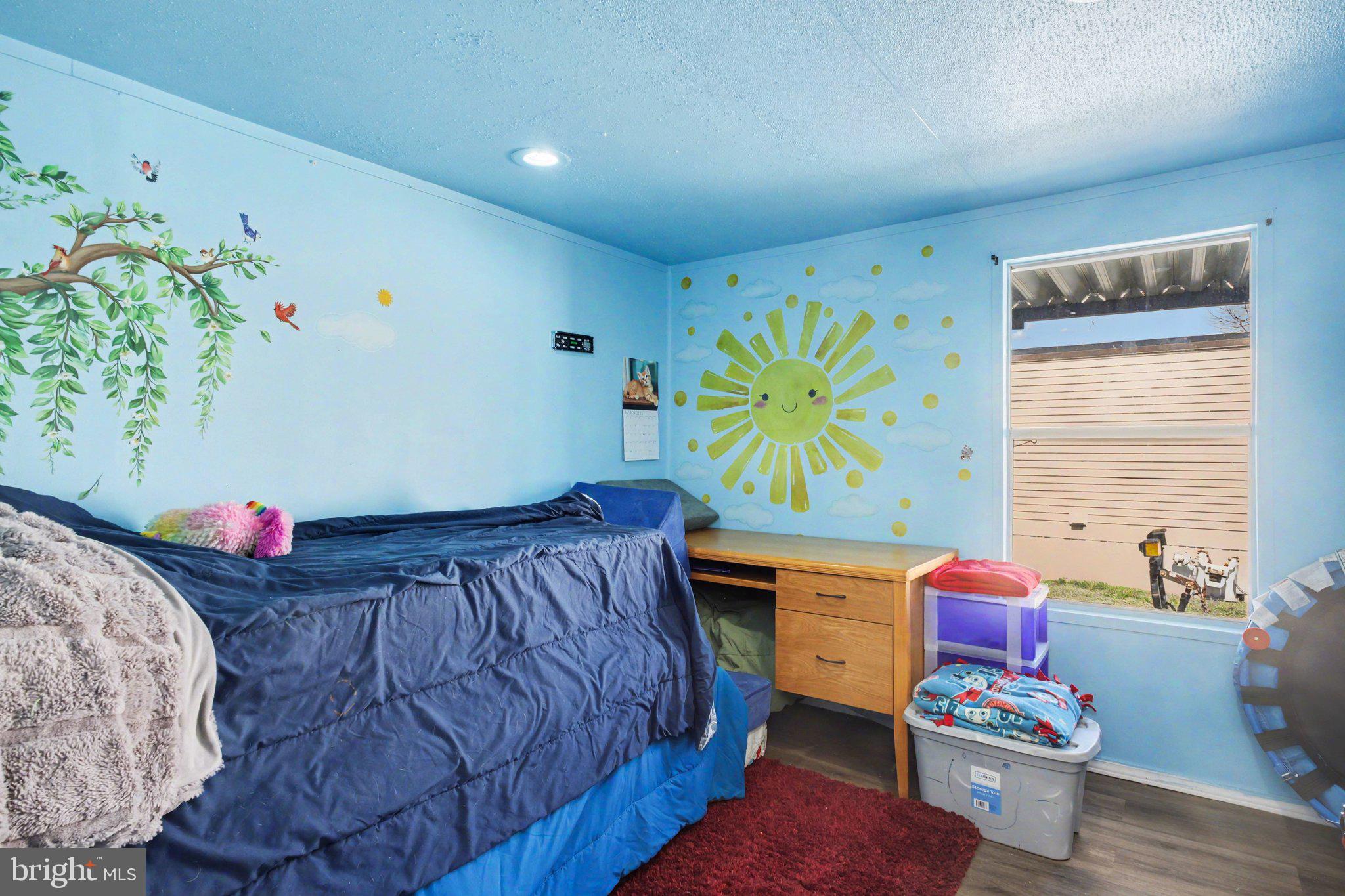 ROLLING HILLS ESTATES - Residential