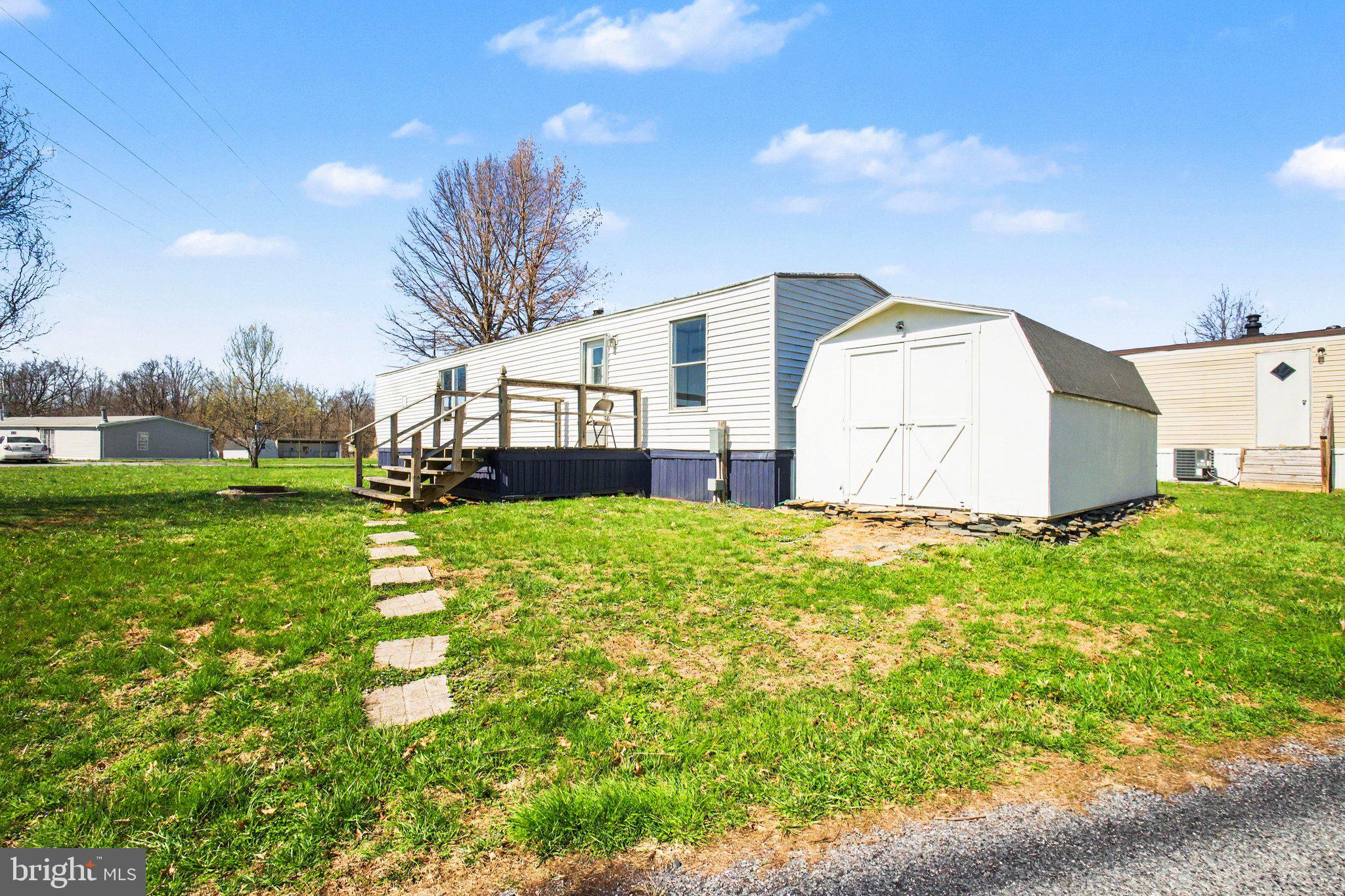 ROLLING HILLS ESTATES - Residential