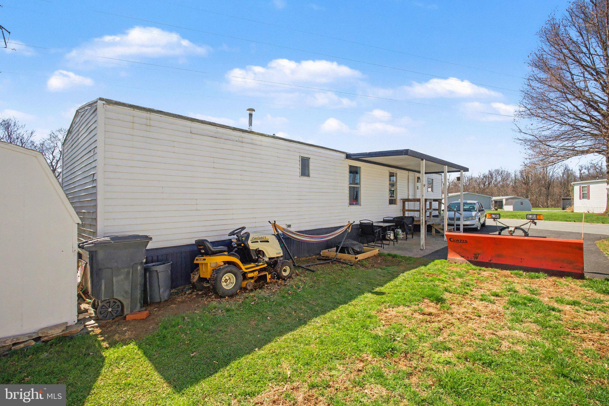 ROLLING HILLS ESTATES - Residential