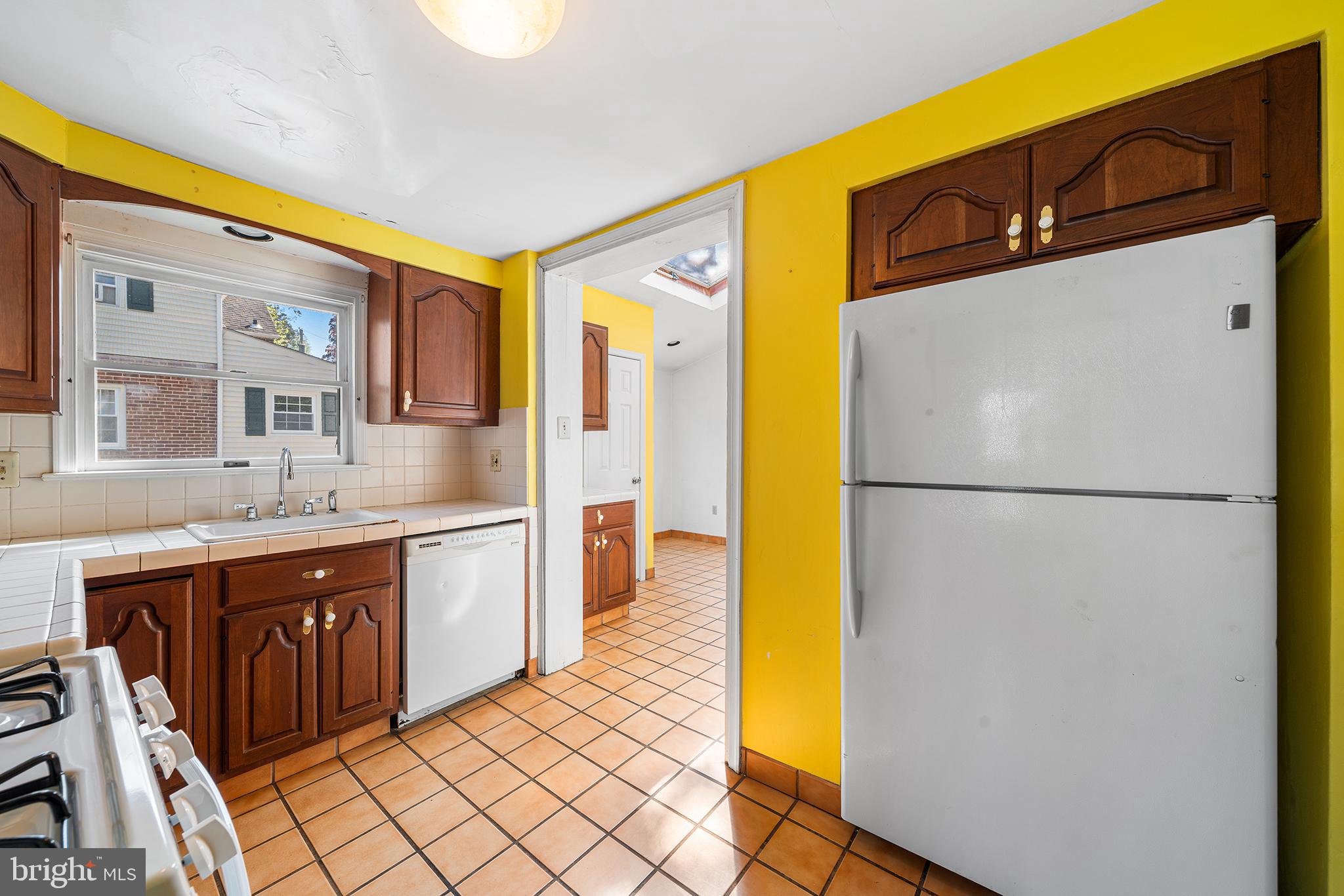 OLD OAKS - Residential