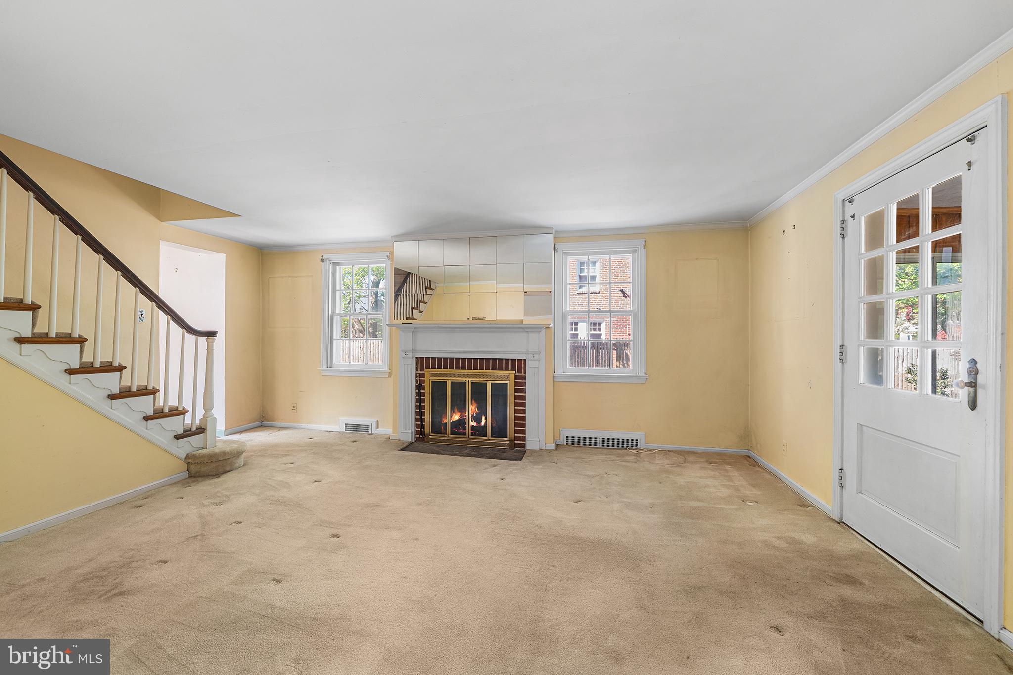 OLD OAKS - Residential