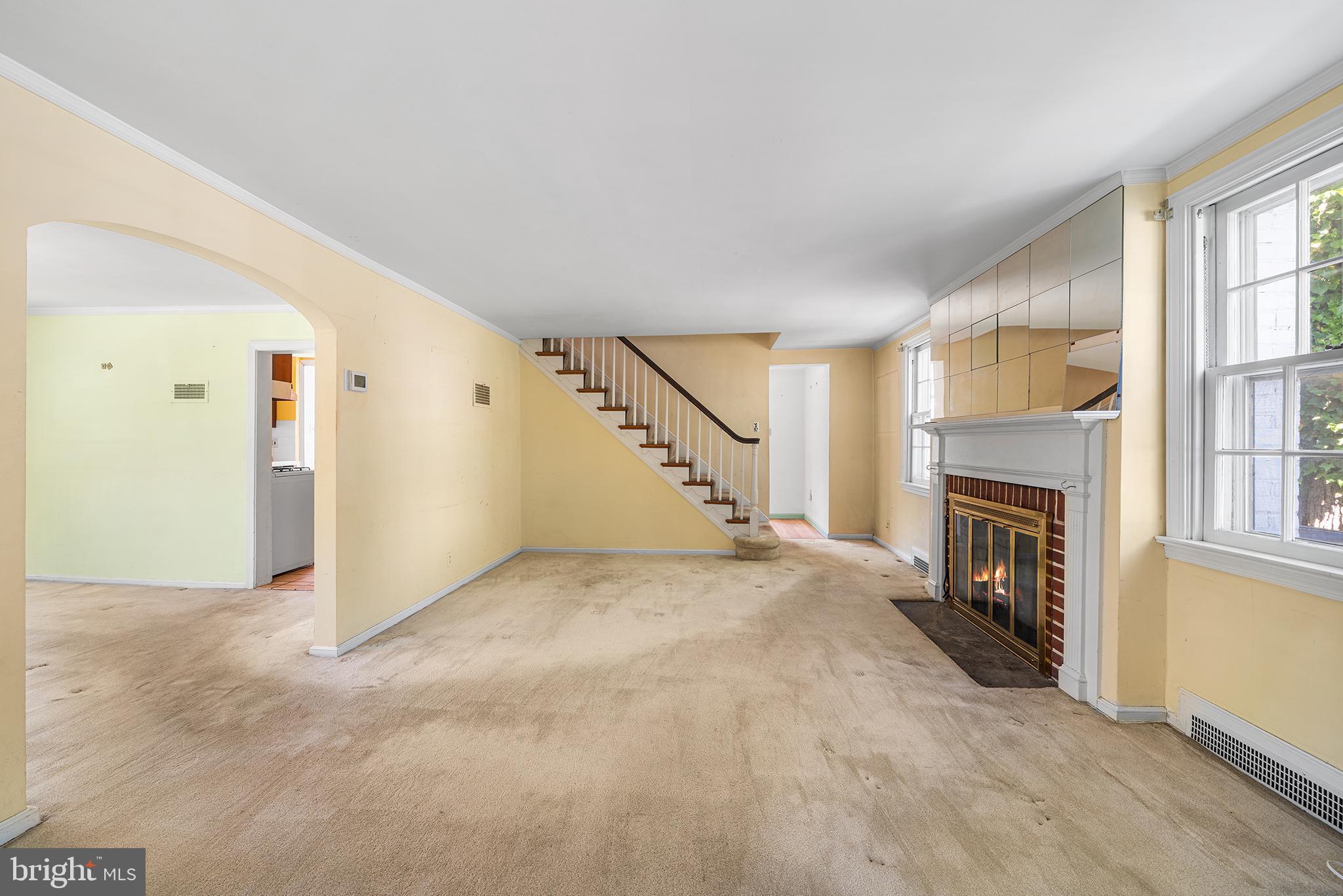 OLD OAKS - Residential