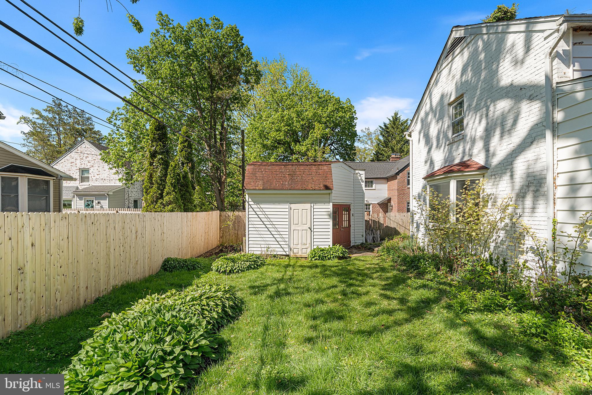 OLD OAKS - Residential