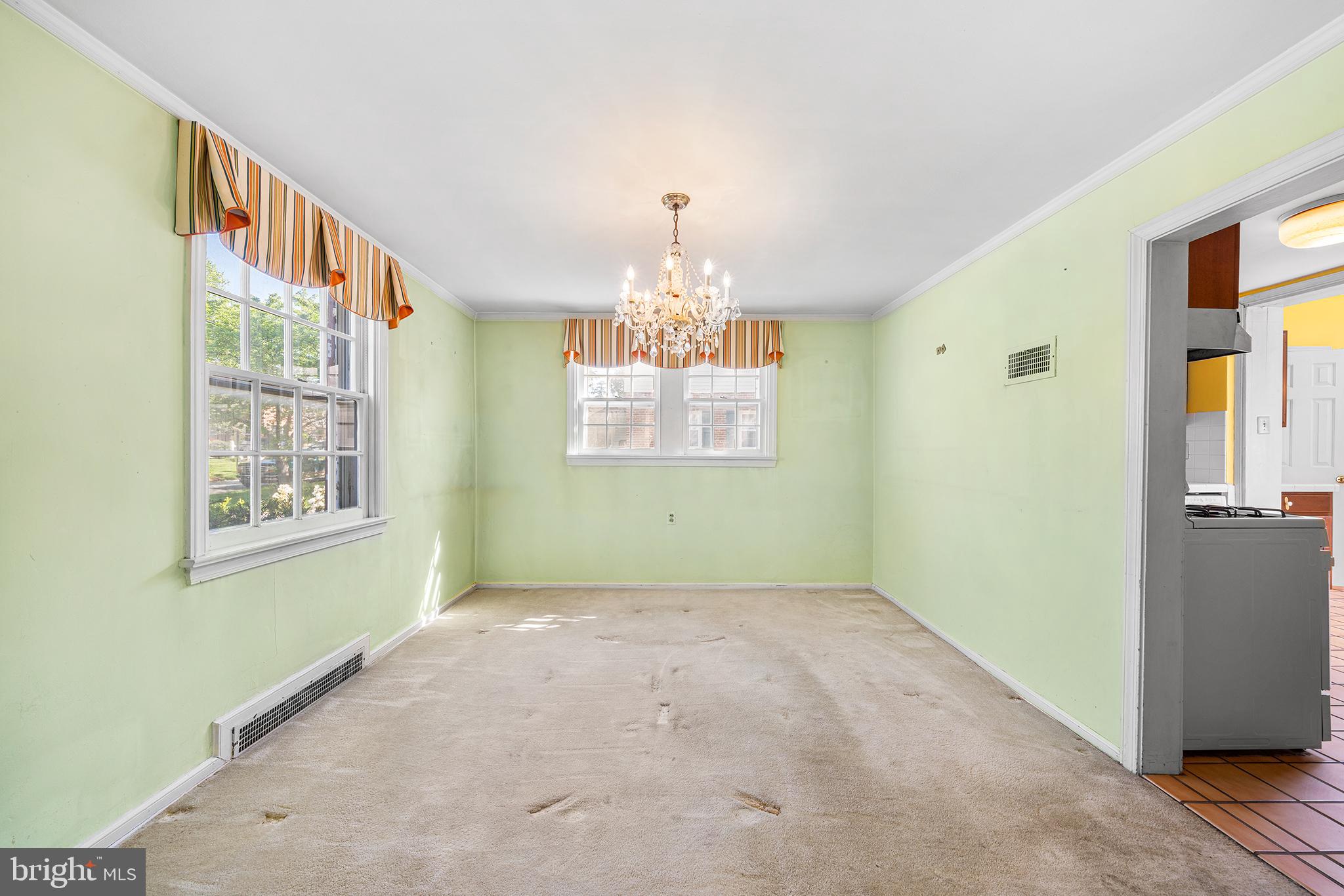 OLD OAKS - Residential