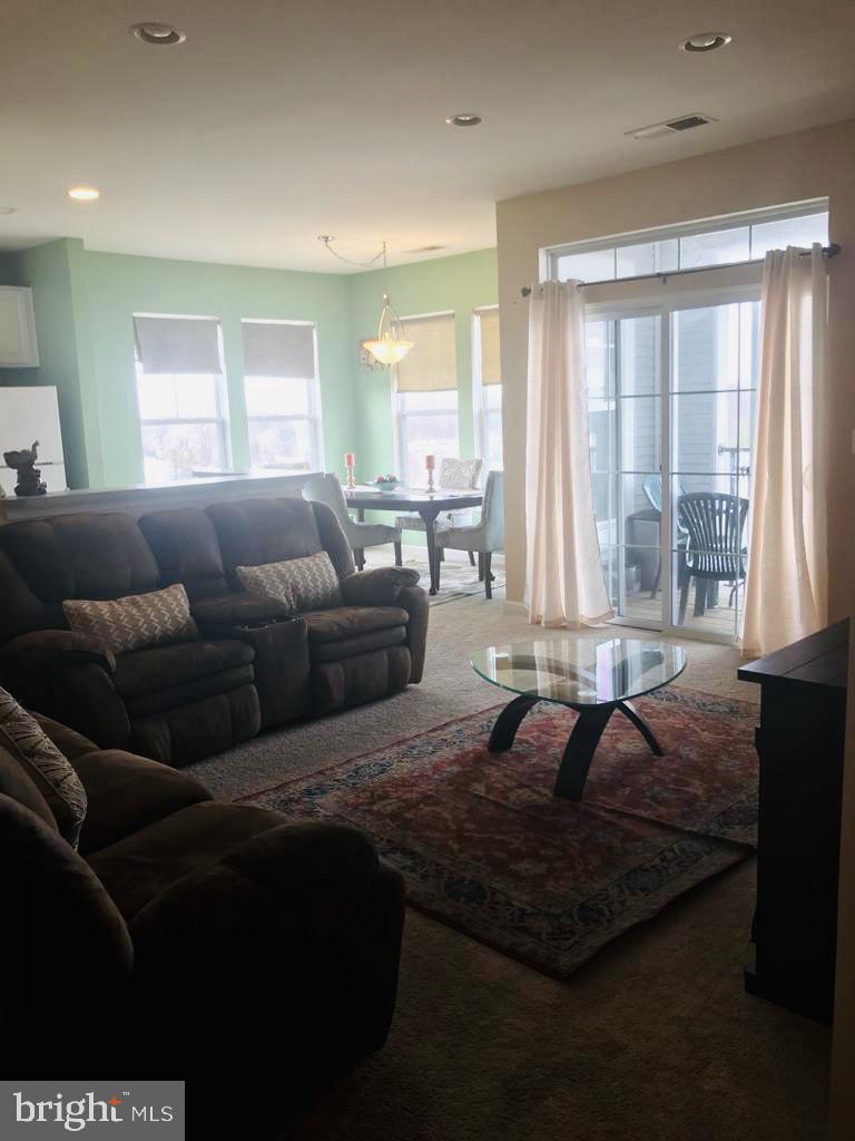 THE ADDISON AT ST PAUL - Residential