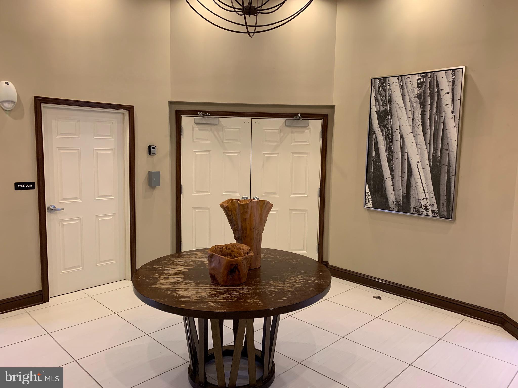 THE ADDISON AT ST PAUL - Residential